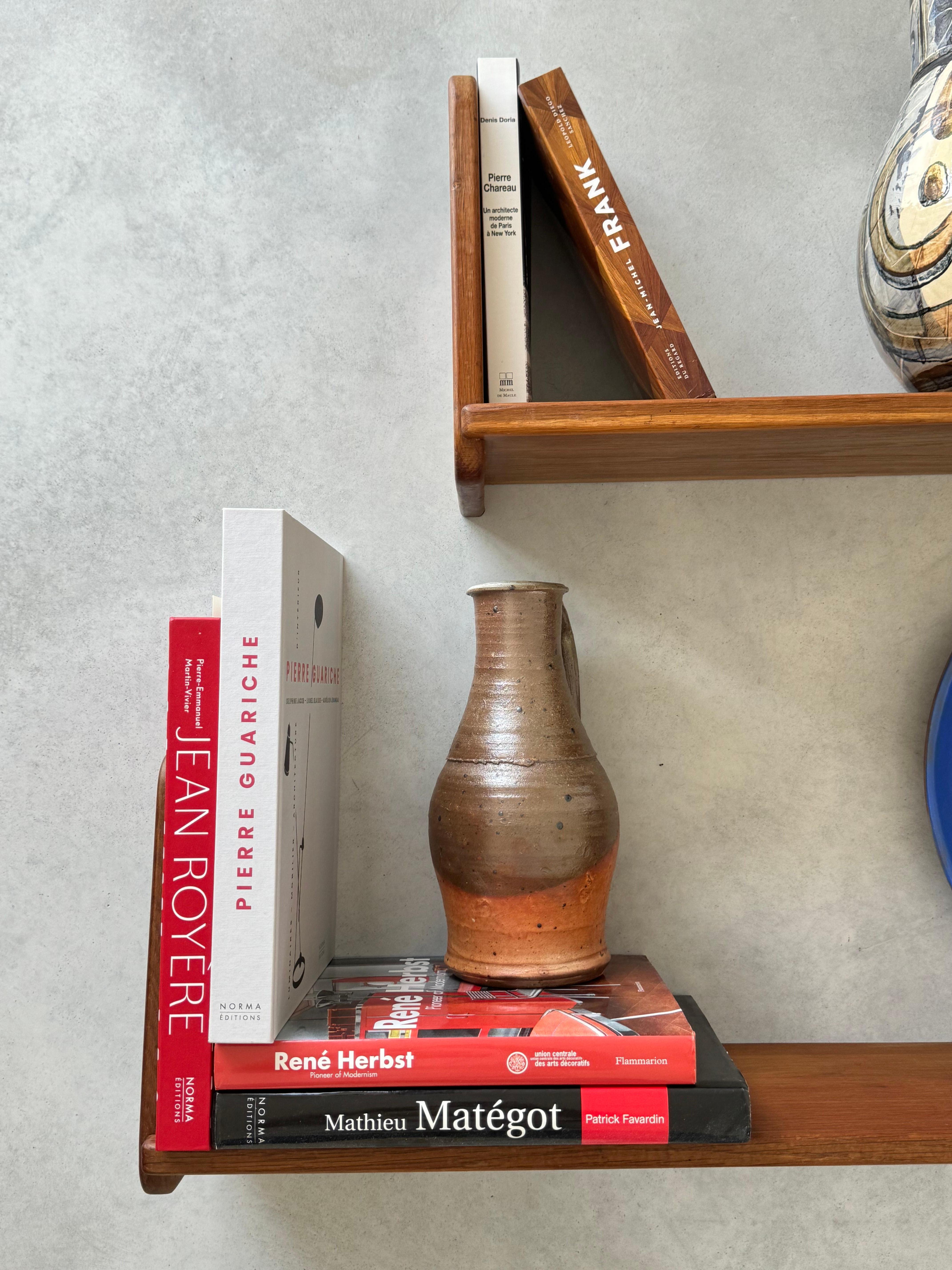 Marcel GASCOIN, two Oak shelves, post ware design, France circa 1950s For Sale 6