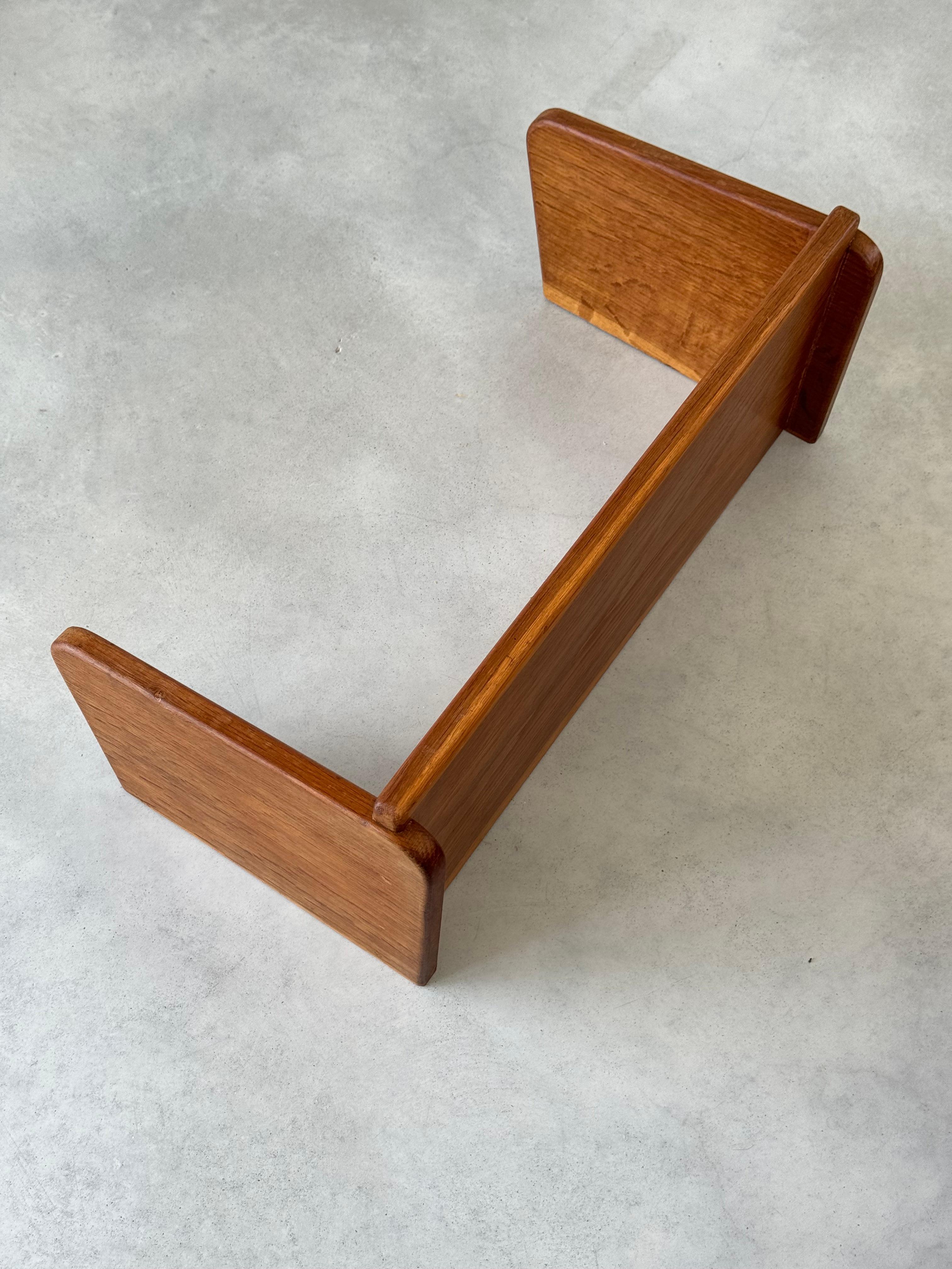 Woodwork Marcel GASCOIN, two Oak shelves, post ware design, France circa 1950s For Sale
