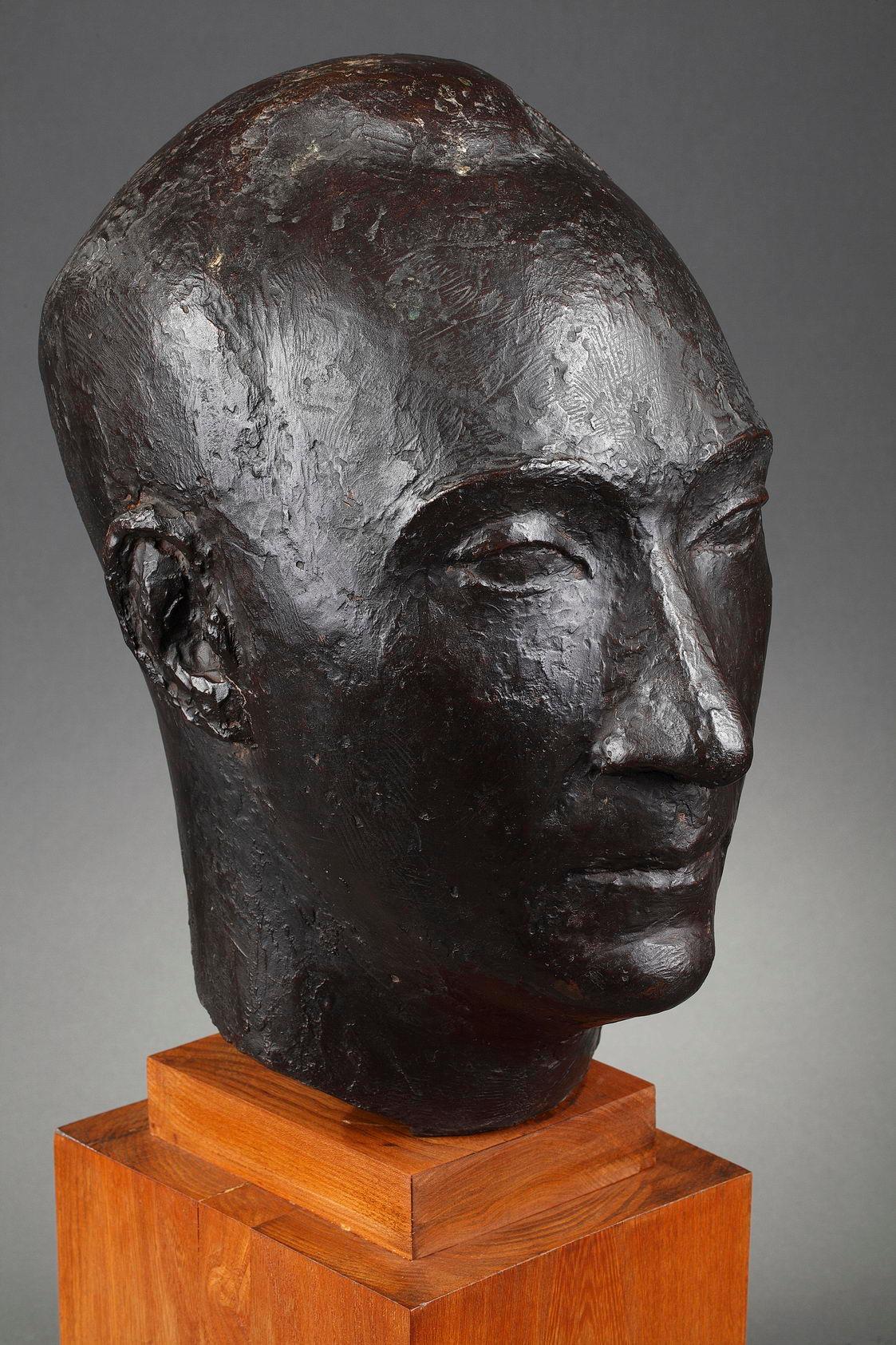 Portrait of Pierre Vérité - Gold Figurative Sculpture by Marcel GIMOND