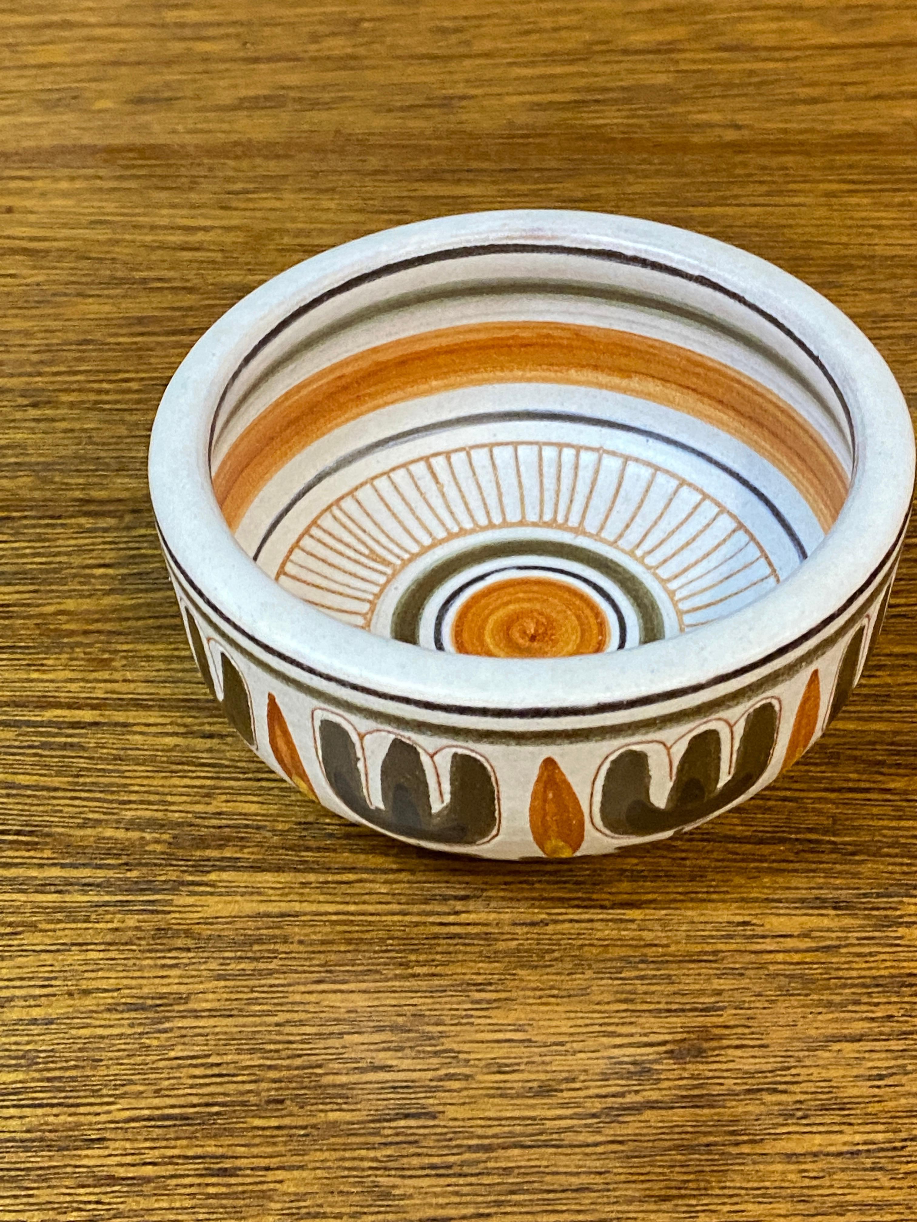 Francese Marcel Guillot (1910-1985) Piccola tazza in ceramica, firmata, datata 73, Valauris in vendita