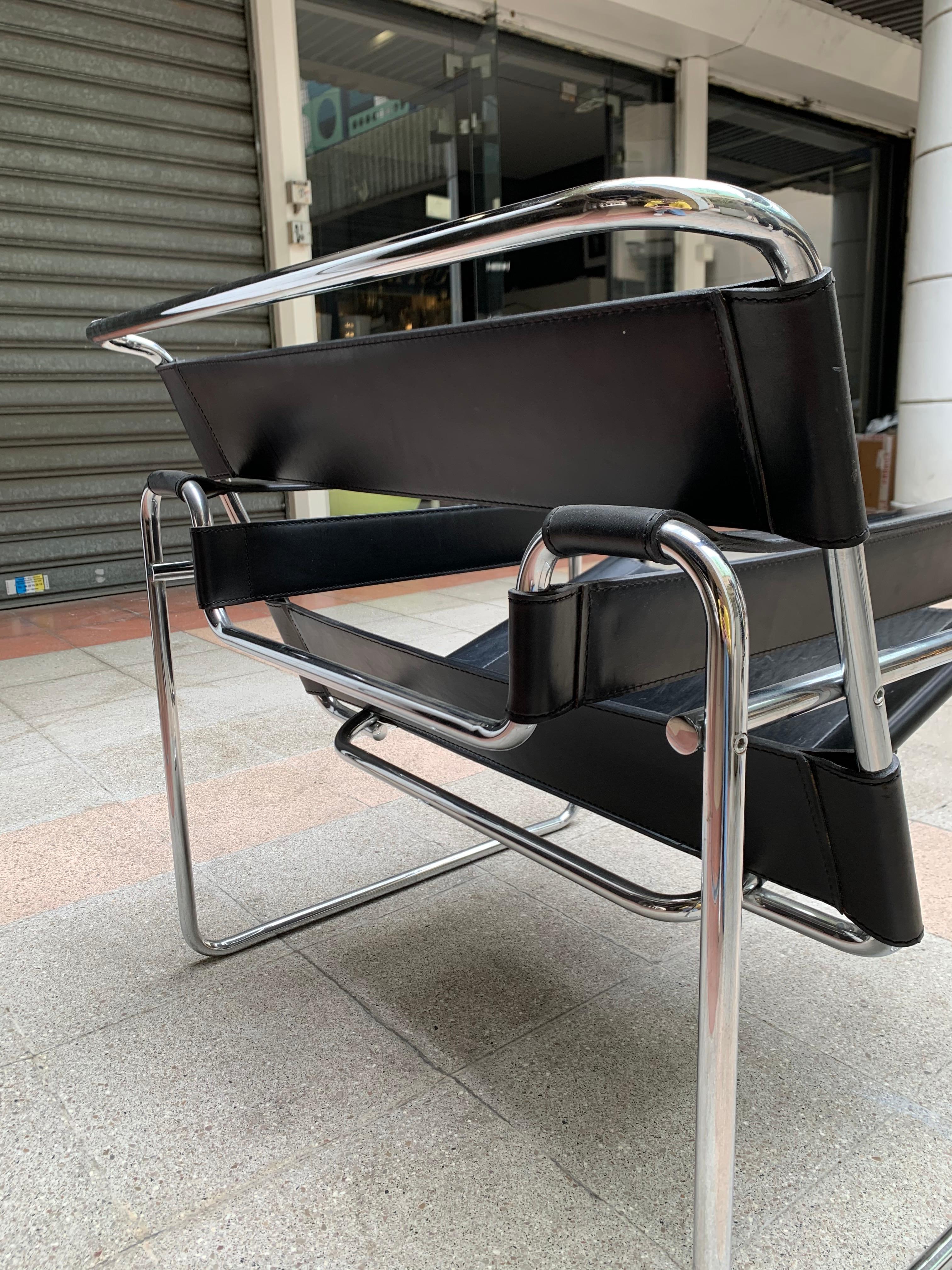 Modern Marcel Lajos Breuer, Wassily Lounge Chair, Circa 1975