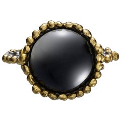 Round Onyx Platinum and 24 Karat Gold Ring