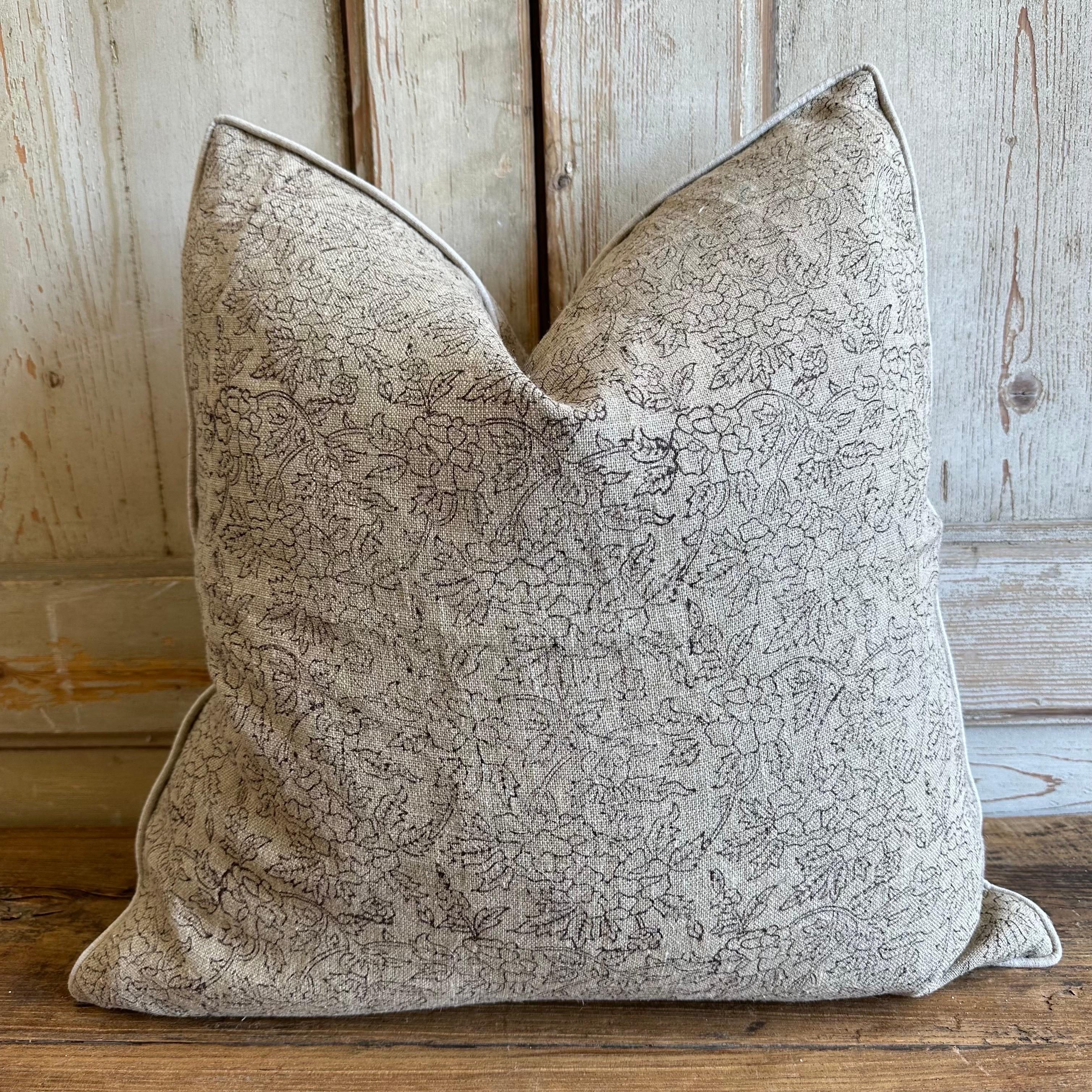 Beautifully hand block-printed pillow on linen fabric. Featuring a botanical pattern in the color Coco brown.
Zipper closure, with welt edge, double sided print/reversible.
Down/ Feather insert is included.
Care Instructions: Dry clean