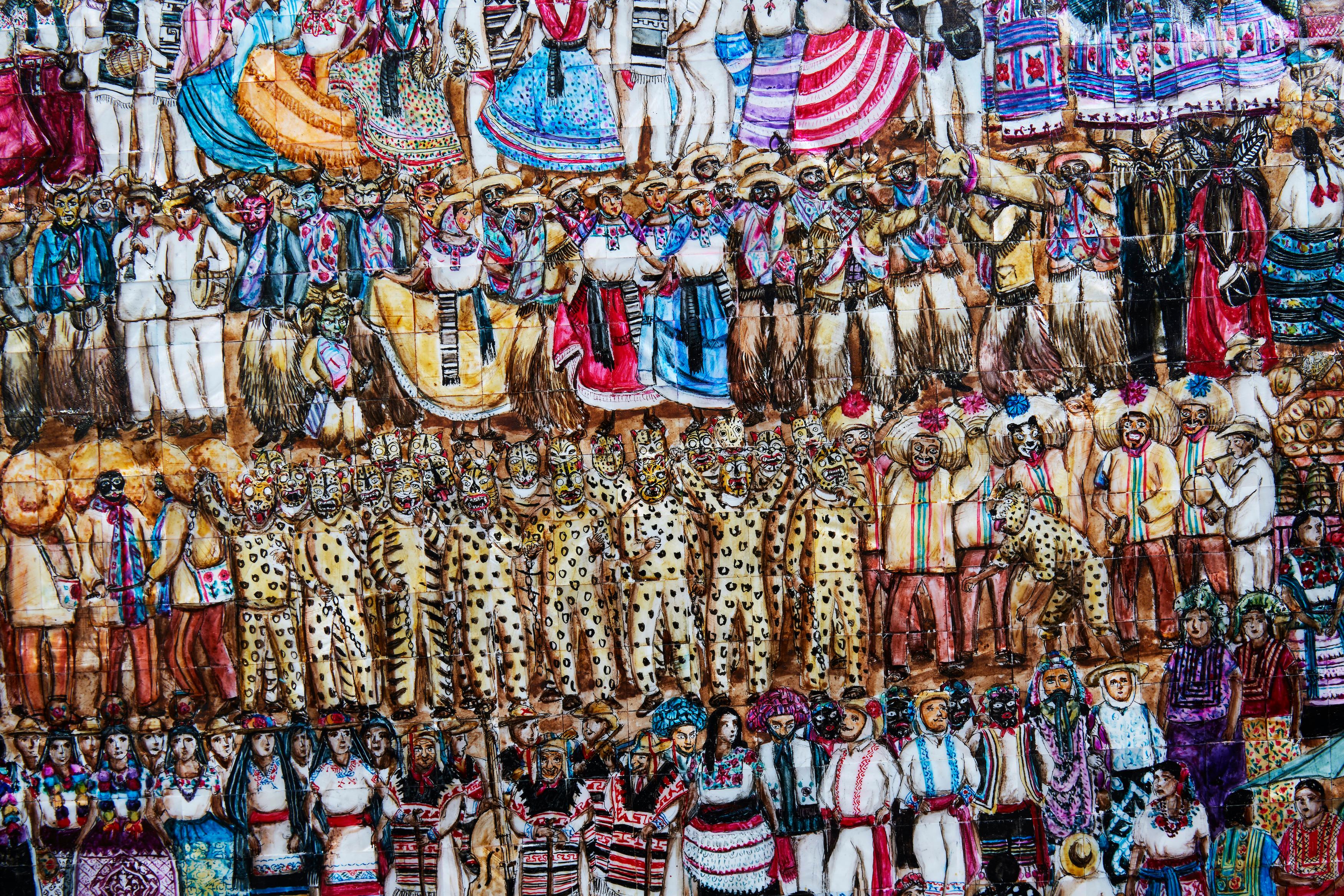 Mitote Folklórico - Marco de Nácar con Incrustaciones - Arte Popular Mexicano- Cactus Fine Art en venta 5