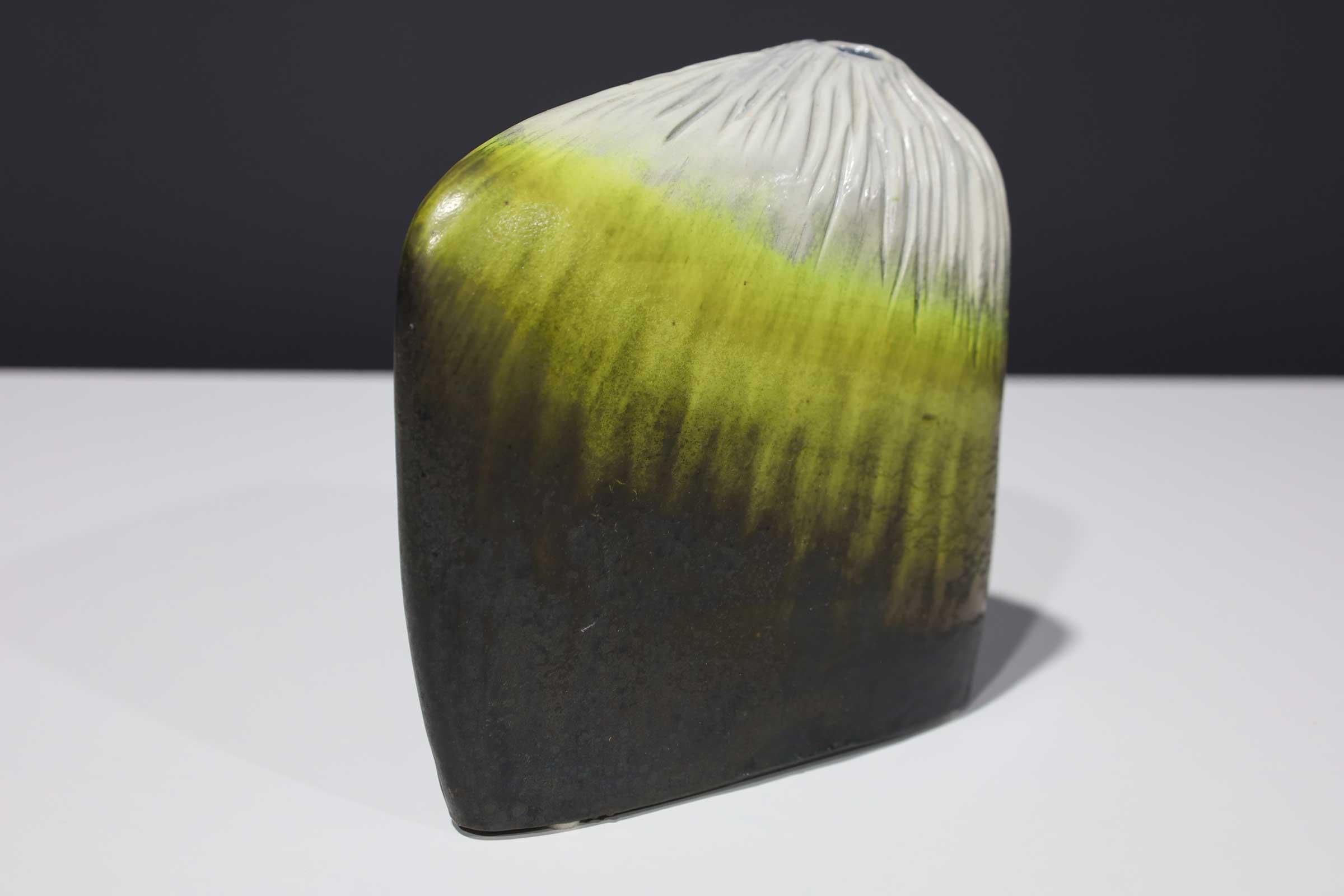 Marcello Fantoni Ceramic Vase for Raymor In Good Condition For Sale In Dallas, TX