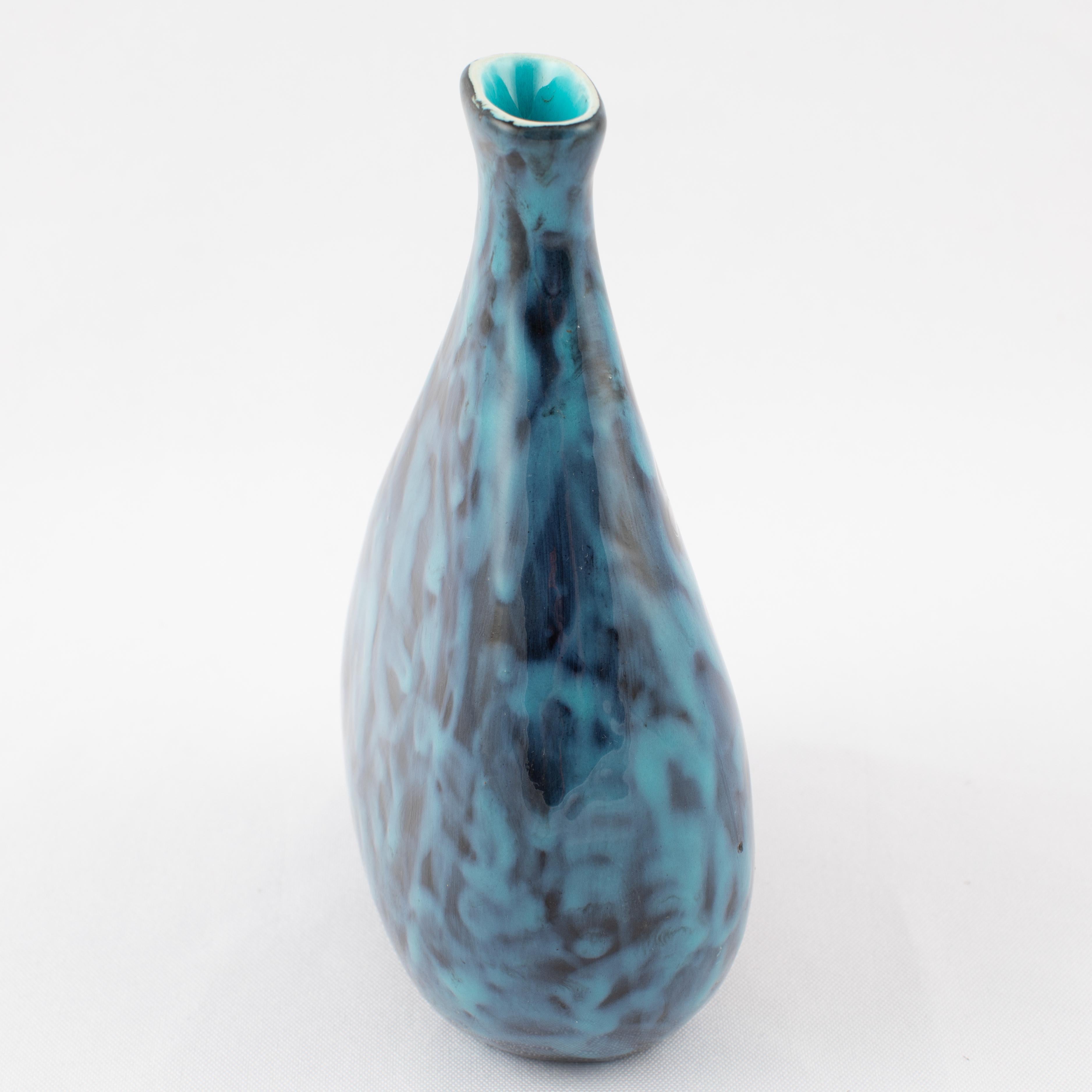 Marcello Fantoni Blue Vase with Female Figure, circa 1960s In Good Condition For Sale In Brooklyn, NY