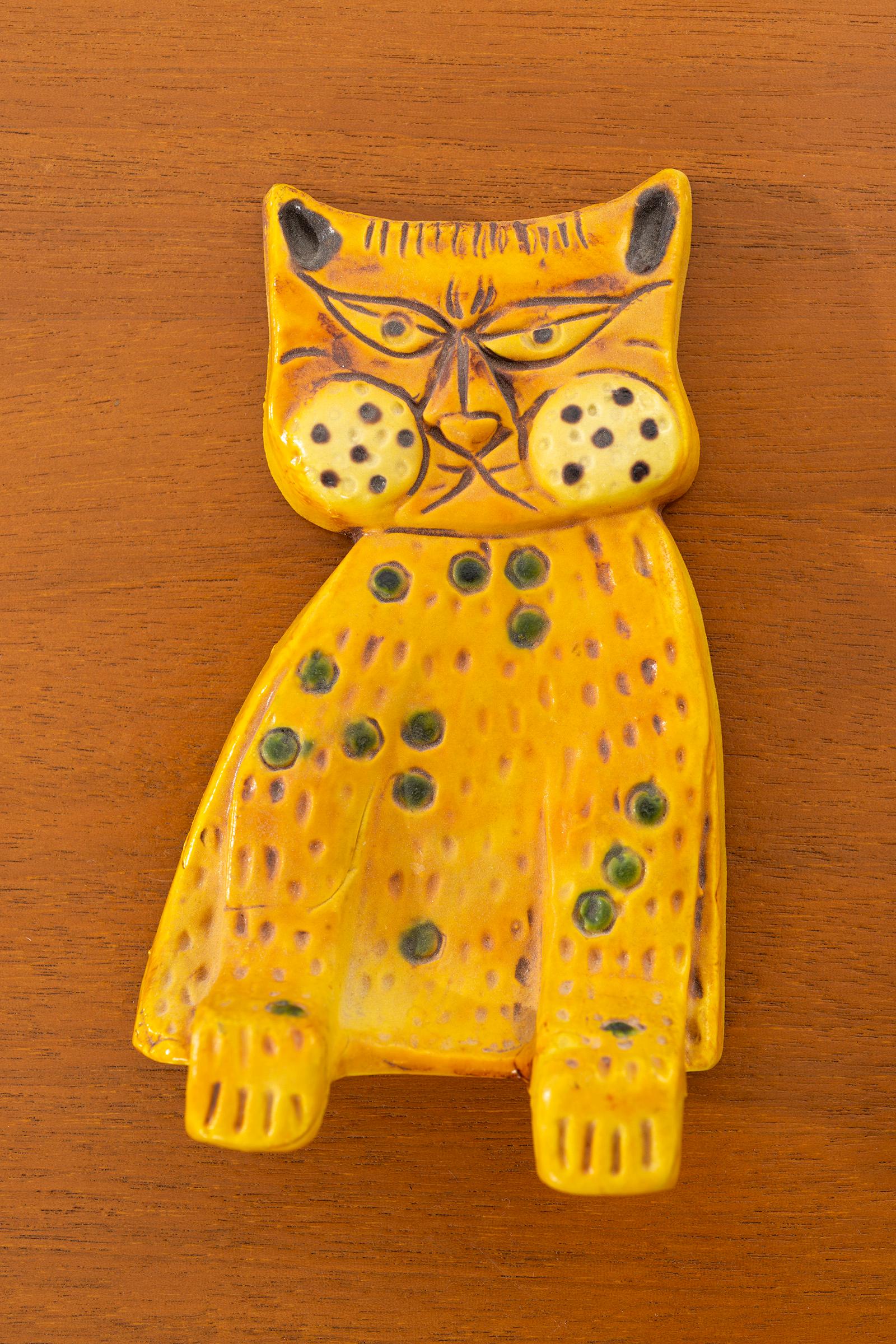 Marcello Fantoni for Raymor ceramic shelf hanging cat.