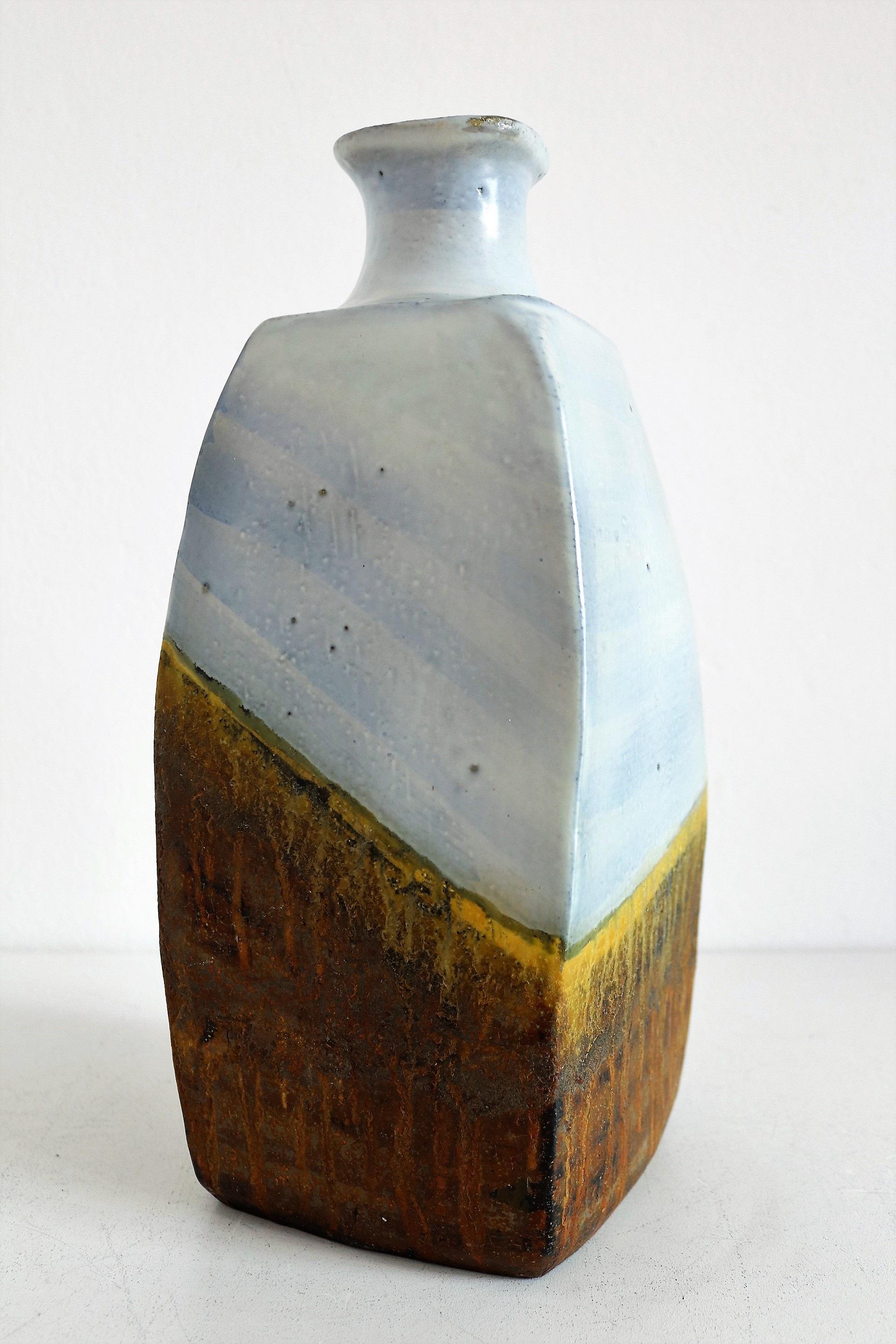Marcello Fantoni Italienische Keramikvase aus der Jahrhundertmitte,  1960s (Handgefertigt) im Angebot