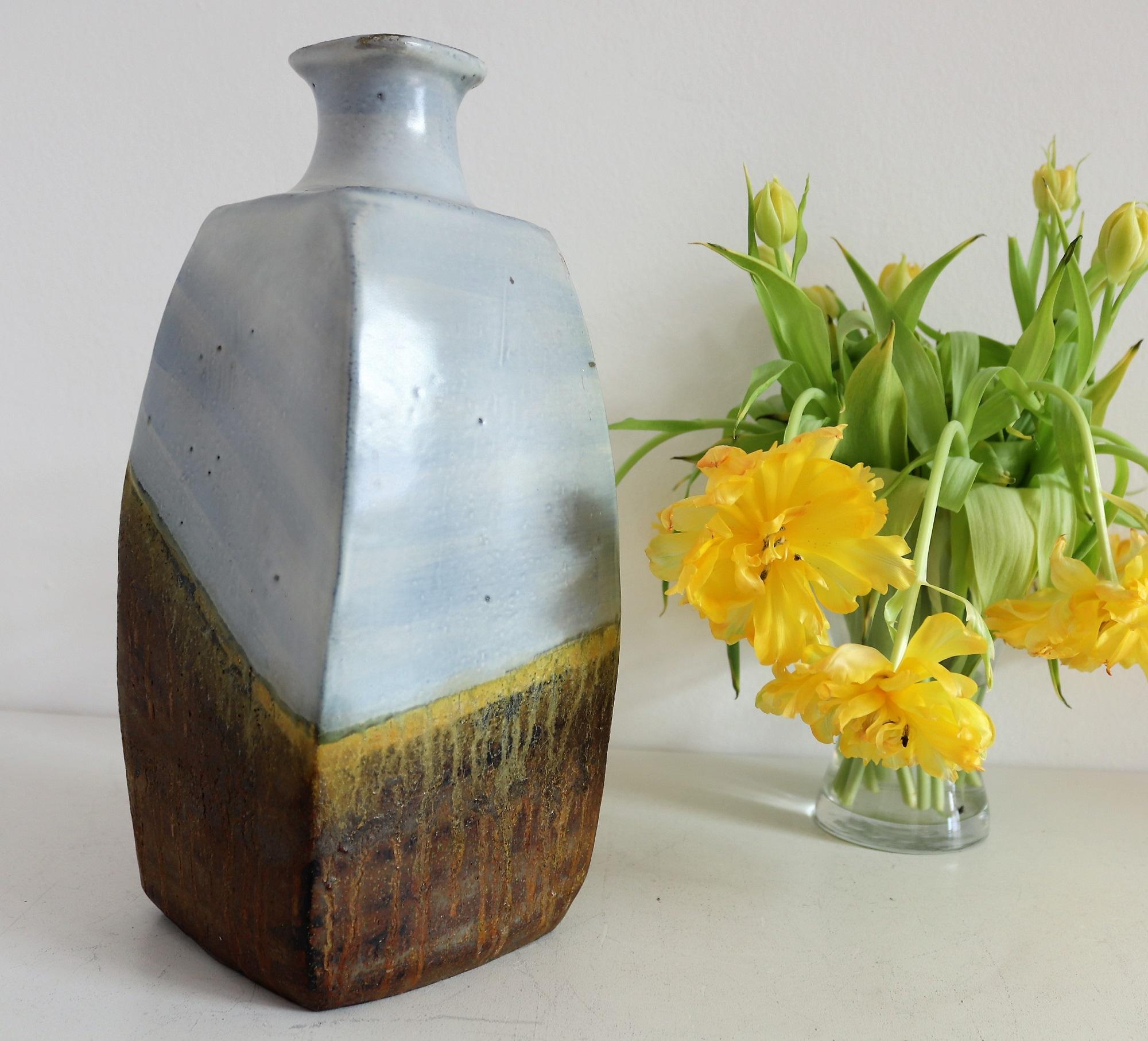 Marcello Fantoni Italienische Keramikvase aus der Jahrhundertmitte,  1960s im Angebot 1