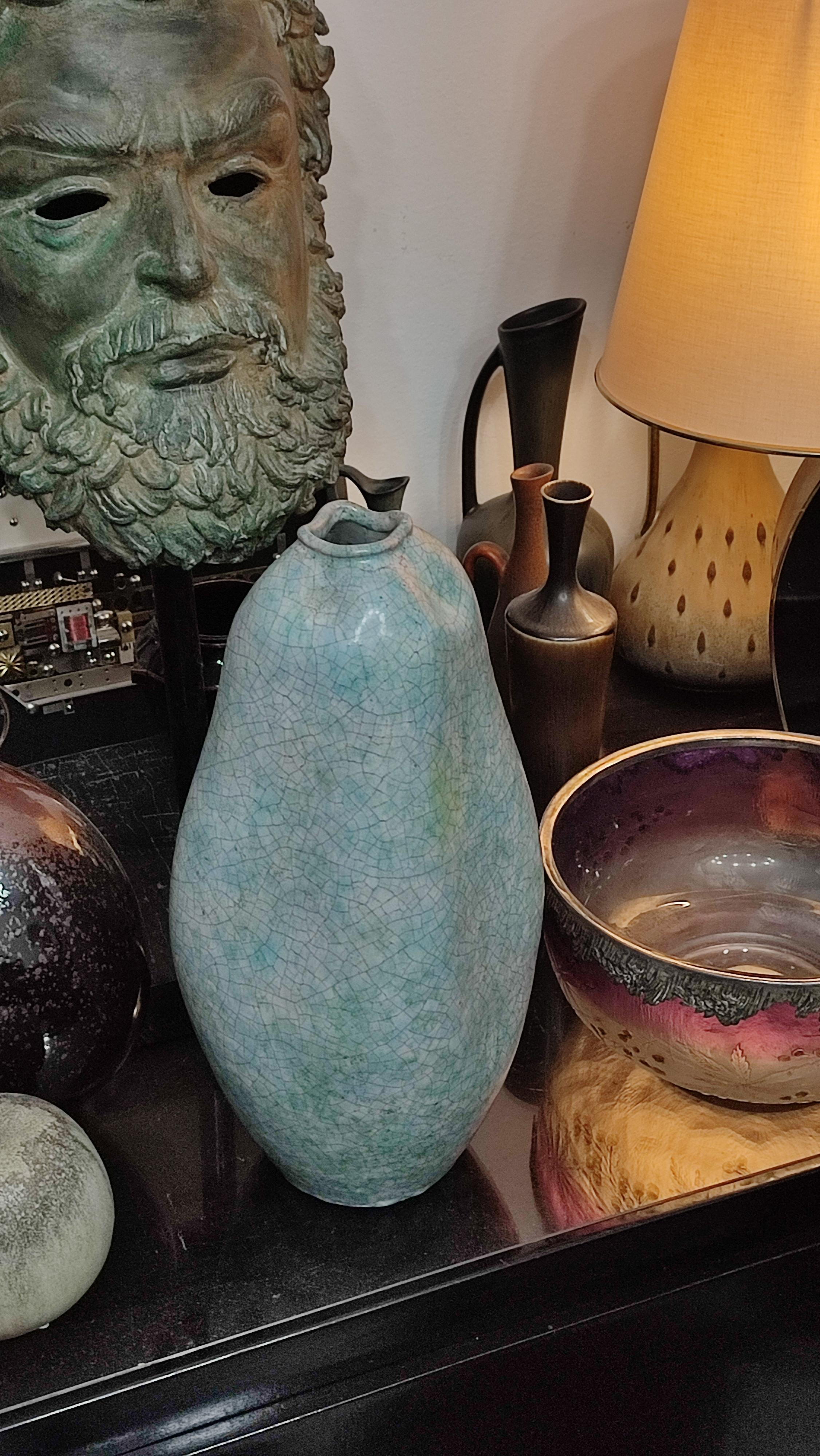 Vase sculptural italien en céramique à glaçure craquelée de Marcello Fantoni, milieu du XXe siècle en vente 5
