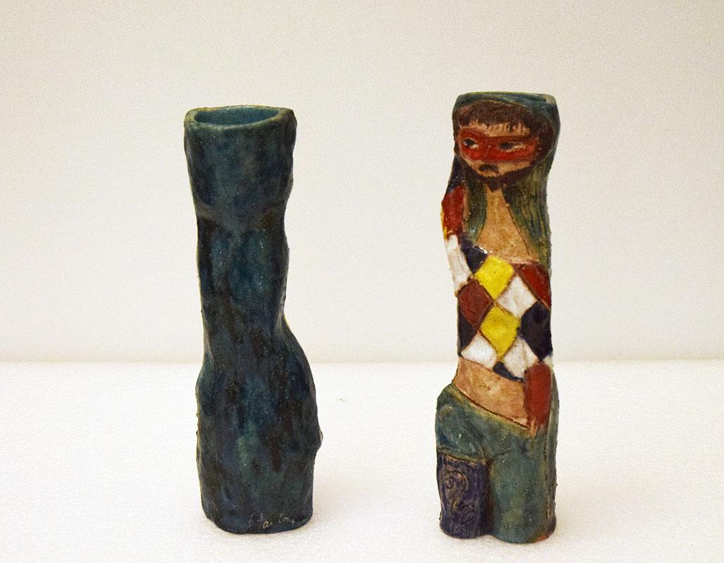 Milieu du XXe siècle Paire de vases sculptures en céramique Marcello Fantoni, Arlequin et Colombine, années 1960 en vente