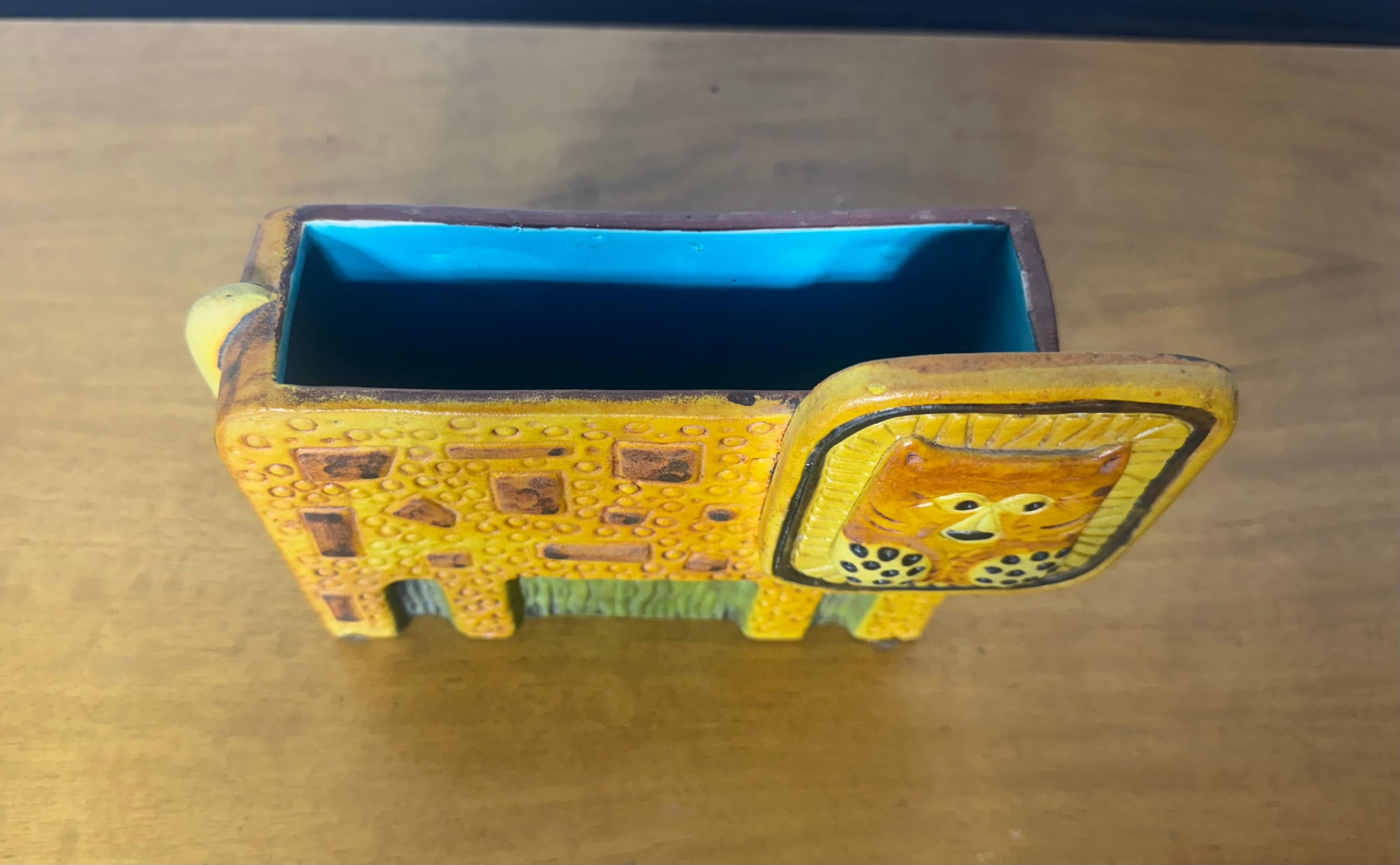 Mid-Century Modern Marcello Fantoni Raymor Lion  Sculpture/plante Jaune vif Poterie signée en vente