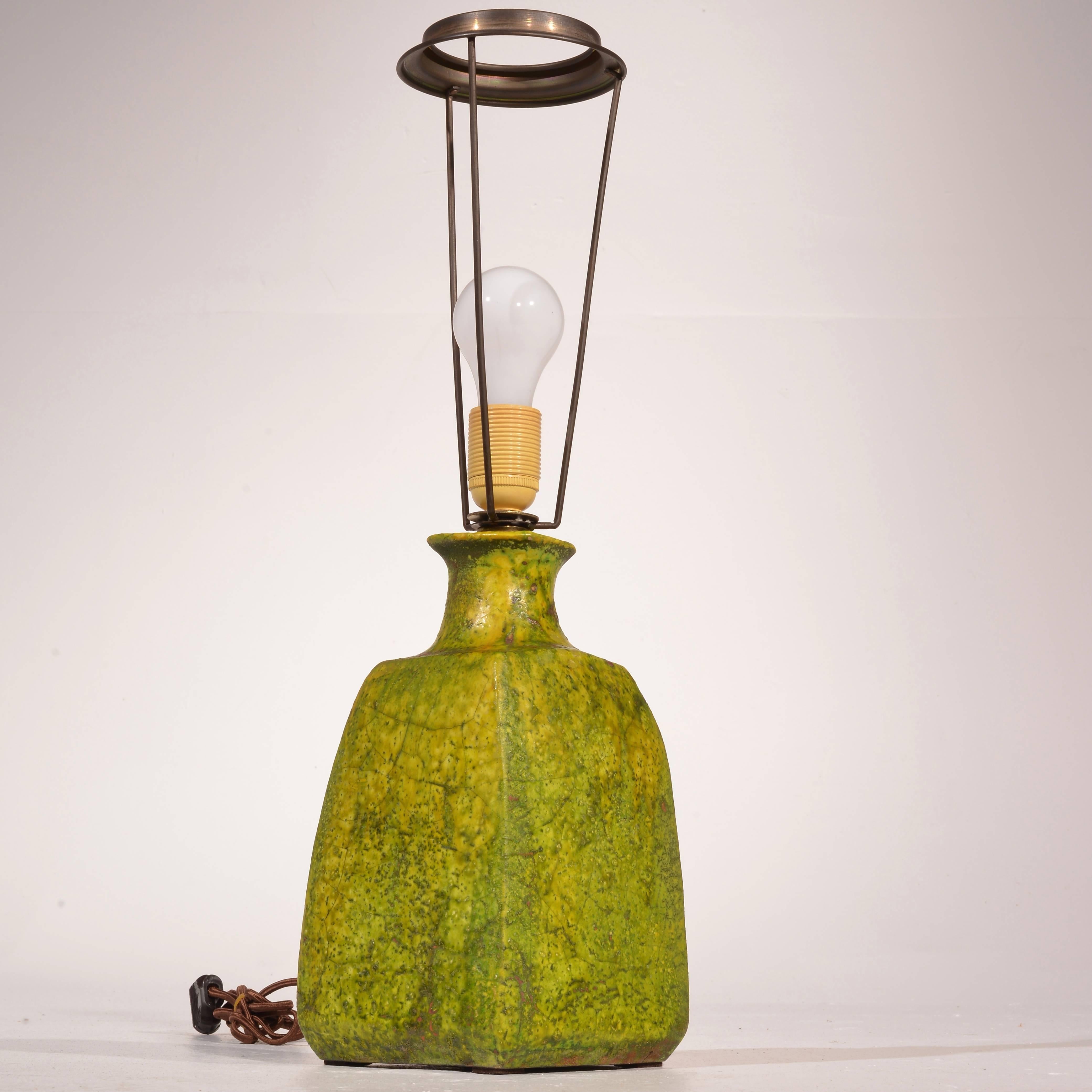 Italian studio ceramic table lamp in green by Marcello Fantoni, circa 1950.
Newly rewired.