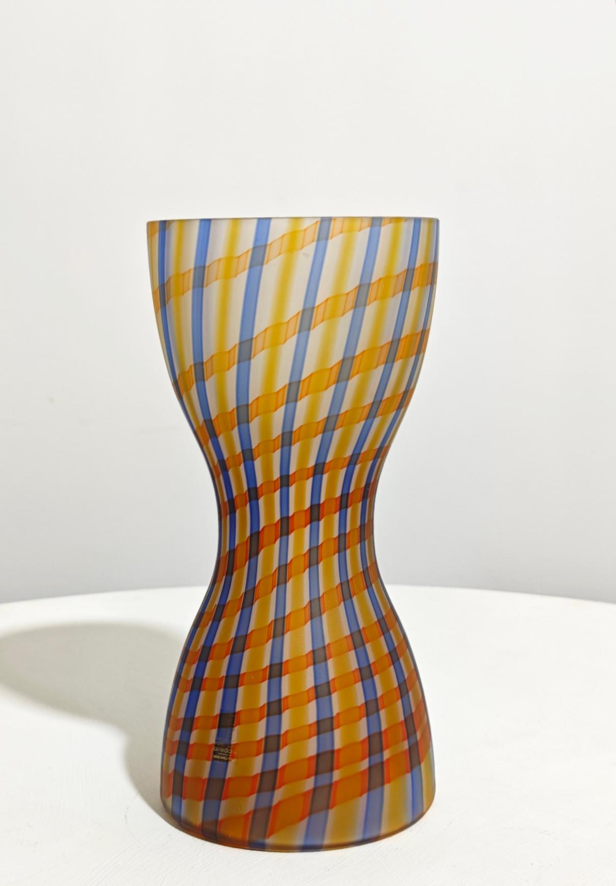 Mid-Century moderno Marcello Furlan per Lip Murano Italia 89s Vaso in vetro soffiato decorato metà secolo in vendita