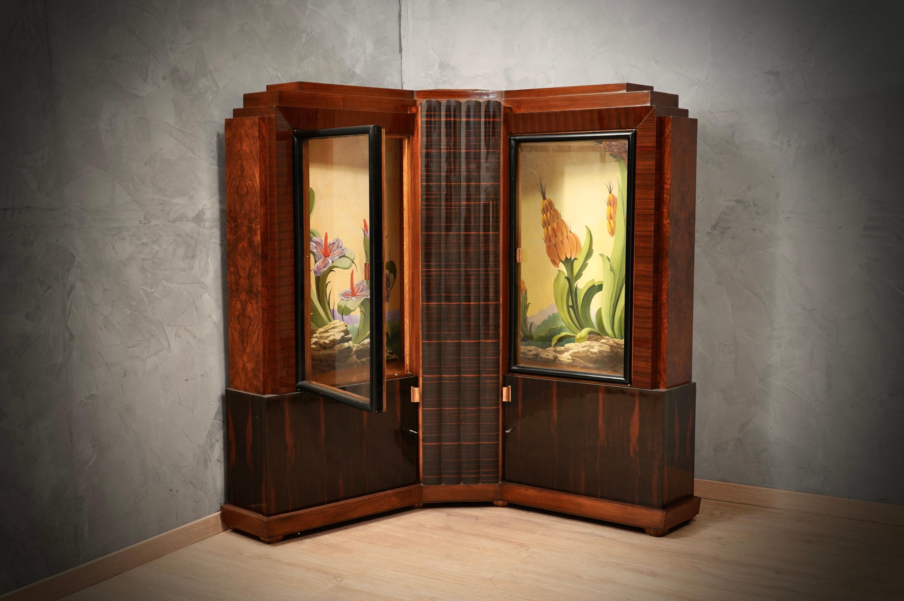 Marcello Piacentini Art Deco Walnut Wood Italian Corner Cupboards, 1940 For Sale 6