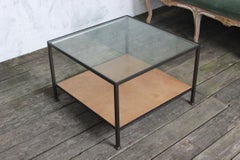 Table basse Marcelo avec plateau en verre transparent