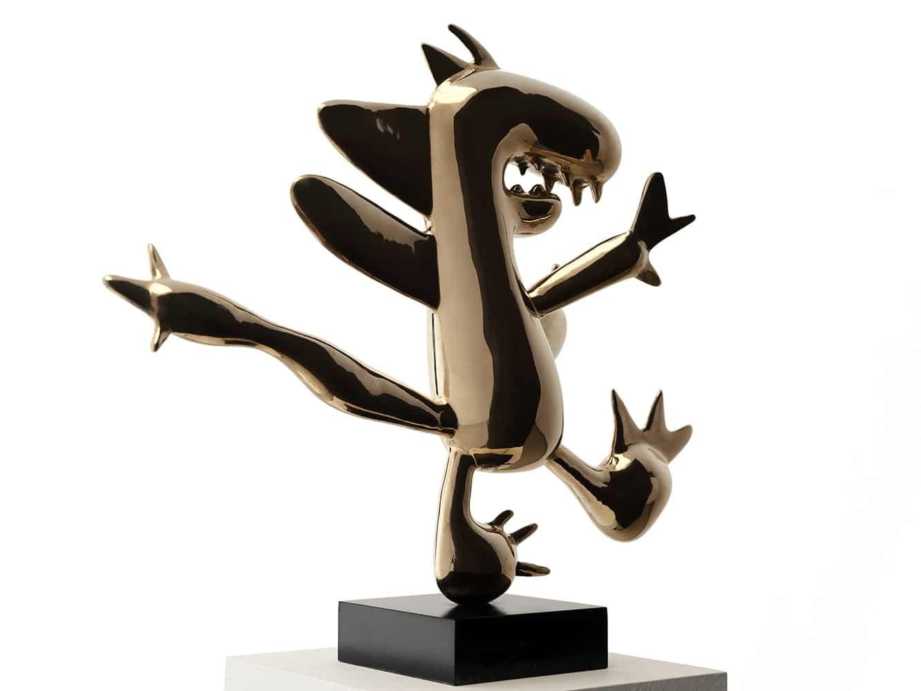 Der kleine Menschenfresser di Martin Klein Burgos - bronzo lucido, oro - Figurative Sculpture Grigio di Marcelo Martin Burgos