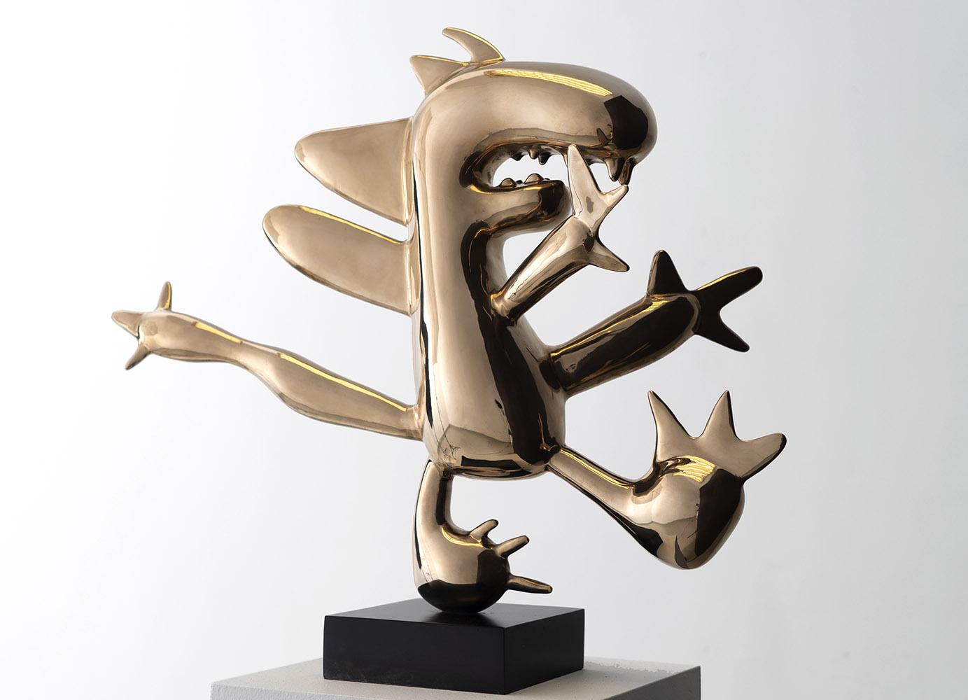 Menschenfresser è una scultura in bronzo lucido dell'artista contemporaneo Martin Burgos; le dimensioni, compresa la base in acciaio, sono di 42 × 47 × 13 cm (16,5 × 18,5 × 5,1