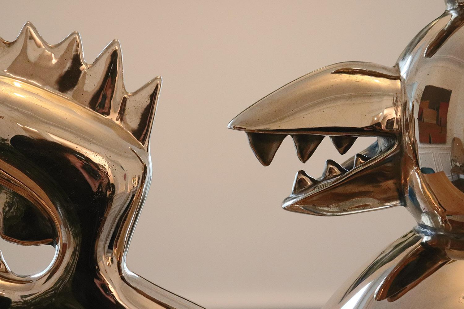 Nuke Duke von Marcelo Martin Burgos - Bronzeskulptur, goldenes, fantastisches Monster im Angebot 8