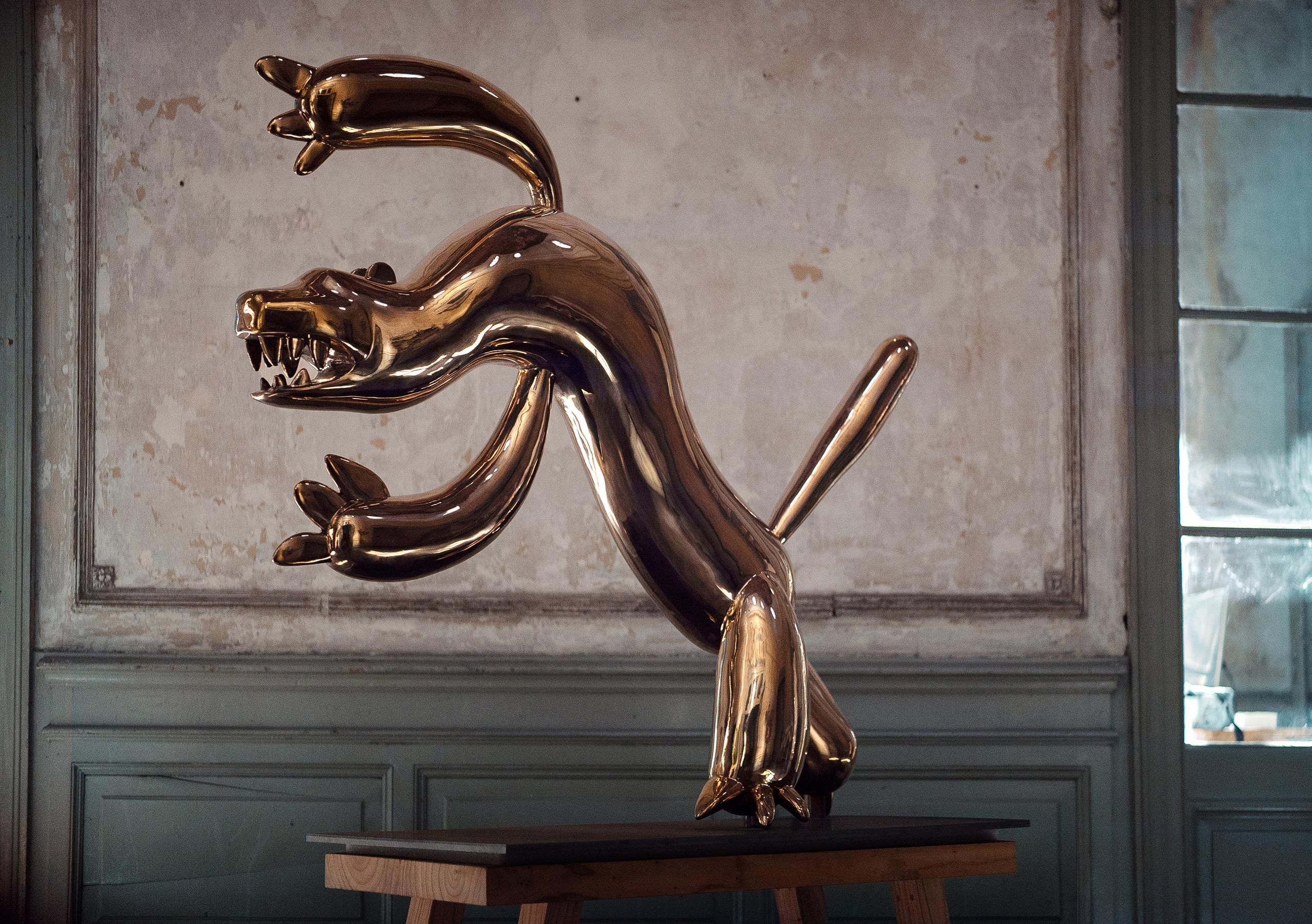 Tigre de Marcelo Martin Burgos - Sculpture en bronze poli, chat sauvage doré en vente 1
