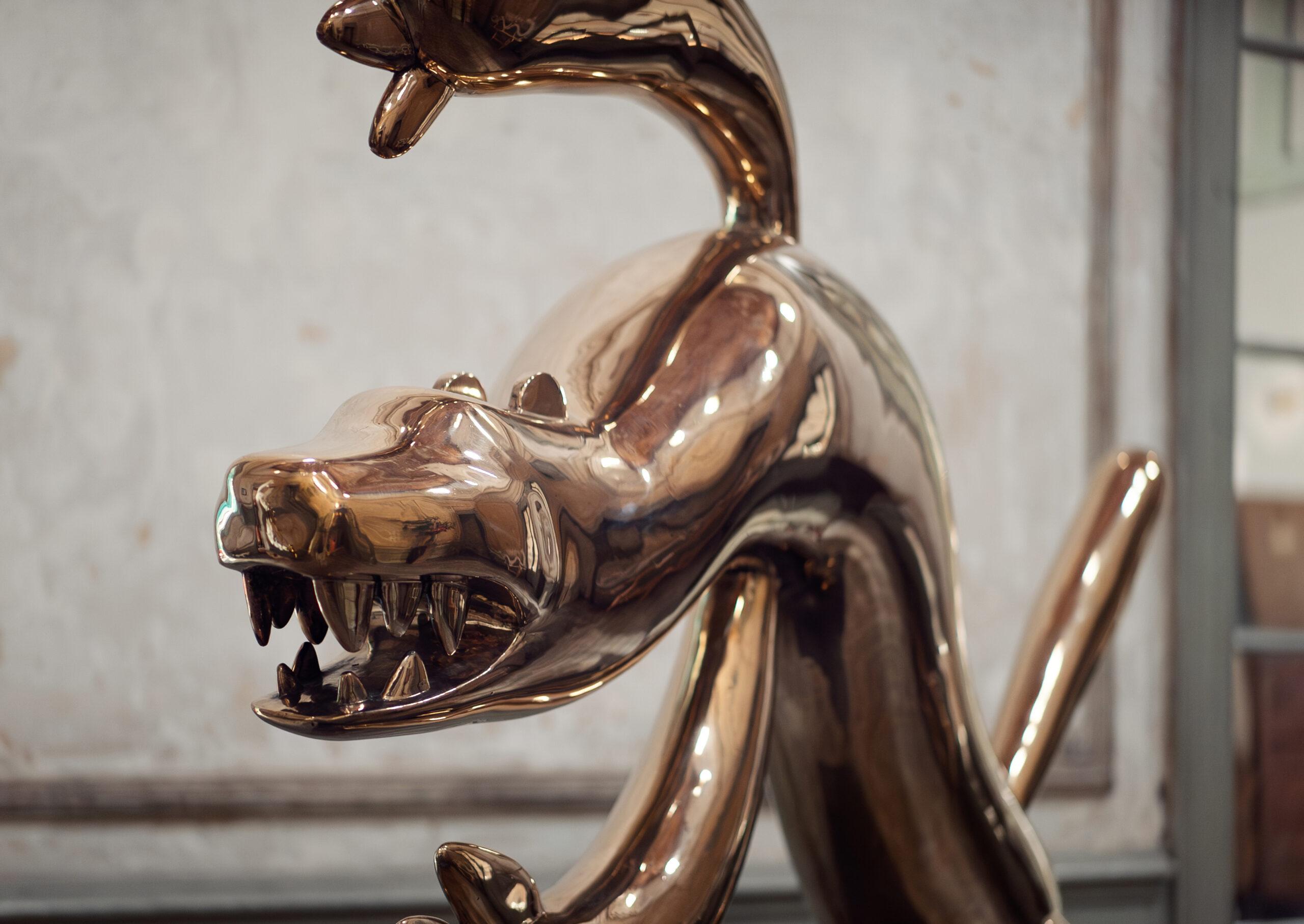 Tiger by Marcelo Martin Burgos - Polished bronze sculpture, golden, wild cat For Sale 6
