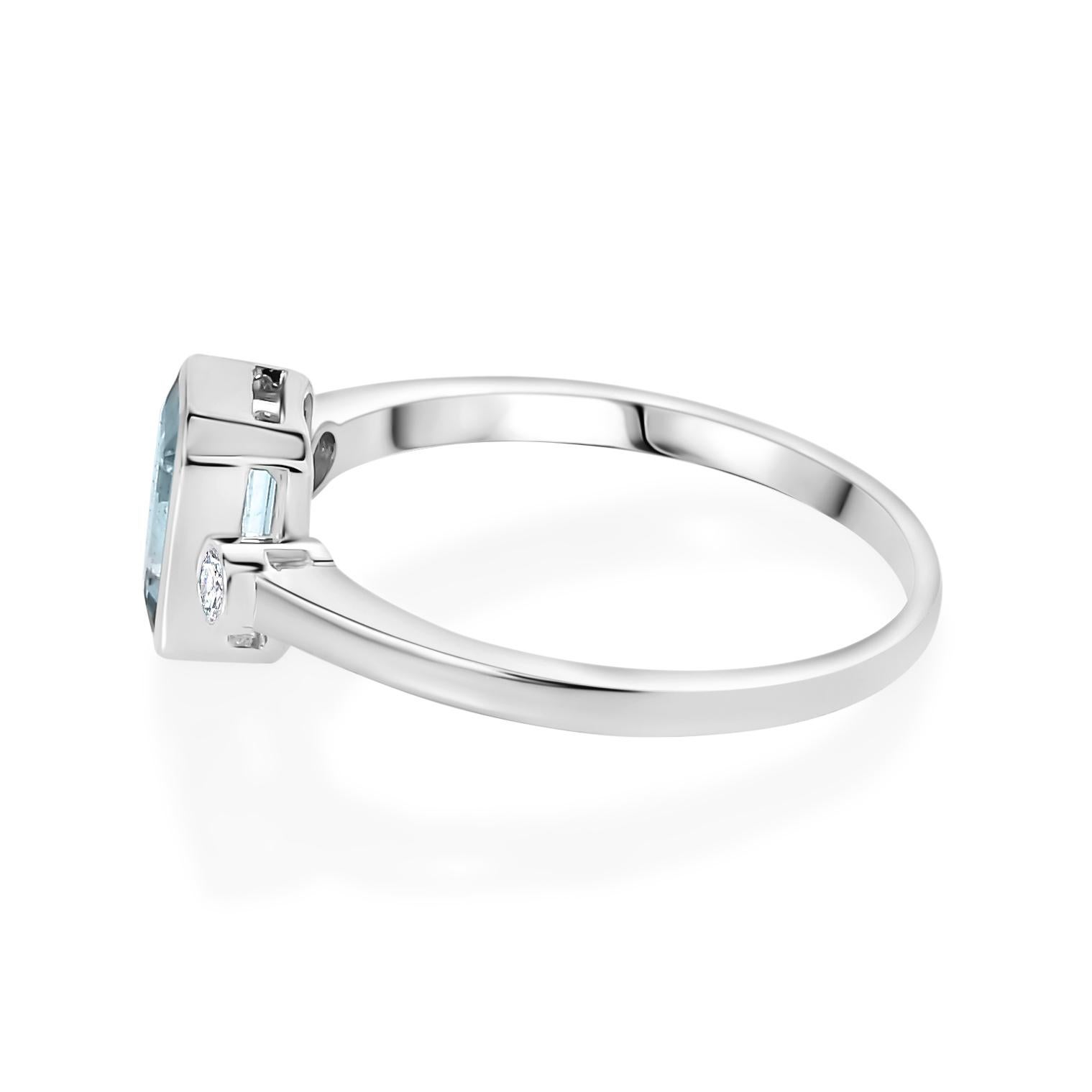 En venta: Anillo de diamantes con aguamarina, piedra de nacimiento de marzo, para mujer, en oro blanco macizo de 14k  7
