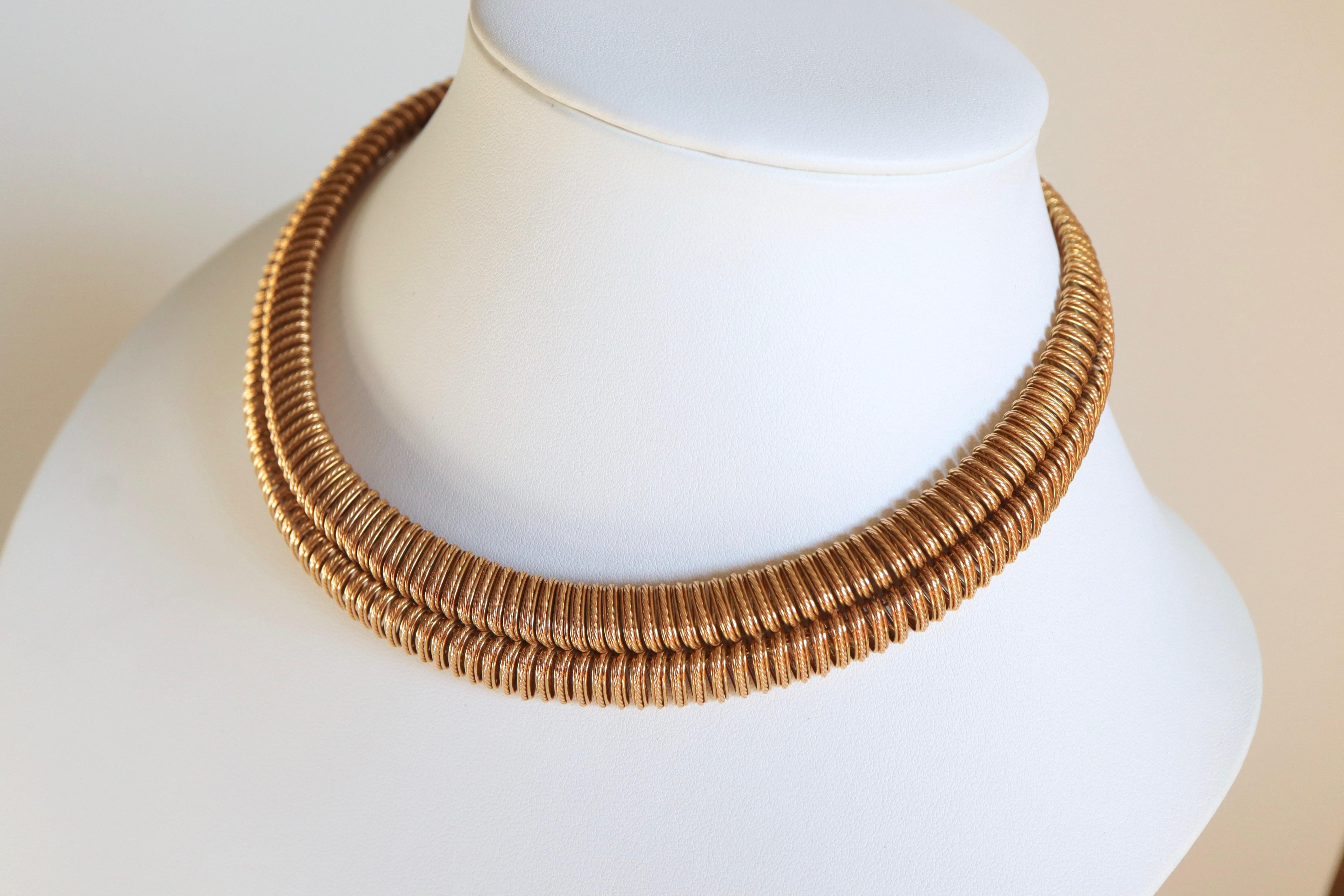 Marchak Collier ras du cou en or jaune 18 carats à double maille torsadé Bon état - En vente à Paris, FR