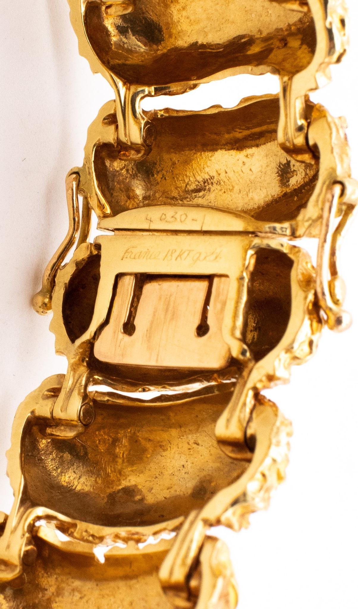Marchak Bracelet français rétro texturé du milieu du siècle en or jaune 18 carats, Paris, 1960 Excellent état - En vente à Miami, FL