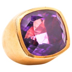 MARCHAK Paris 1970 Cocktail Ring In 18Kt Yellow Gold With 41.51 Cts Amethyst