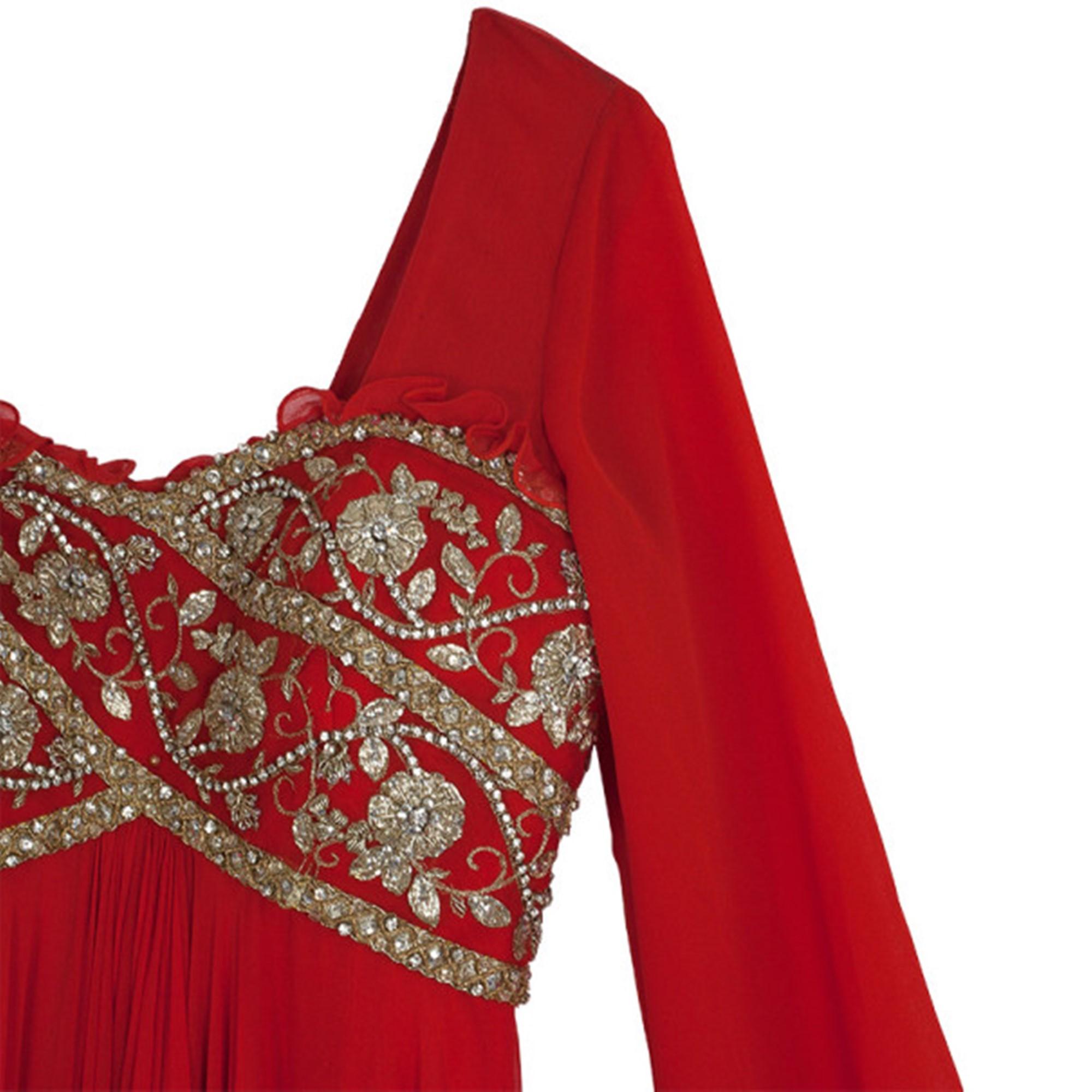 Marchesa Embellished Empire Waist Gown S In Excellent Condition In Dubai, Al Qouz 2