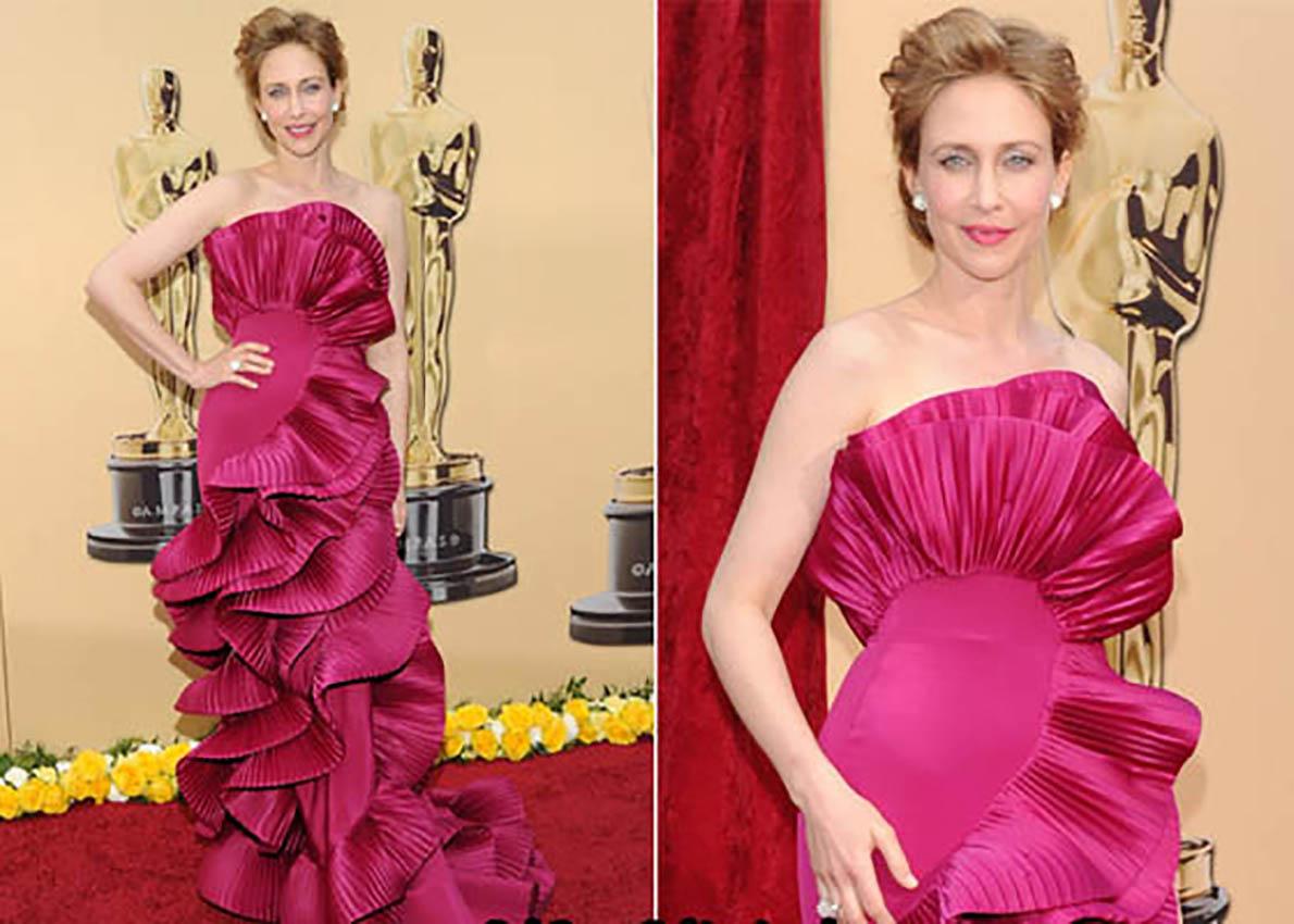 MARCHESA FUCHSIA EVENING GOWN as seen on Vera EU 40 In Good Condition In Montgomery, TX