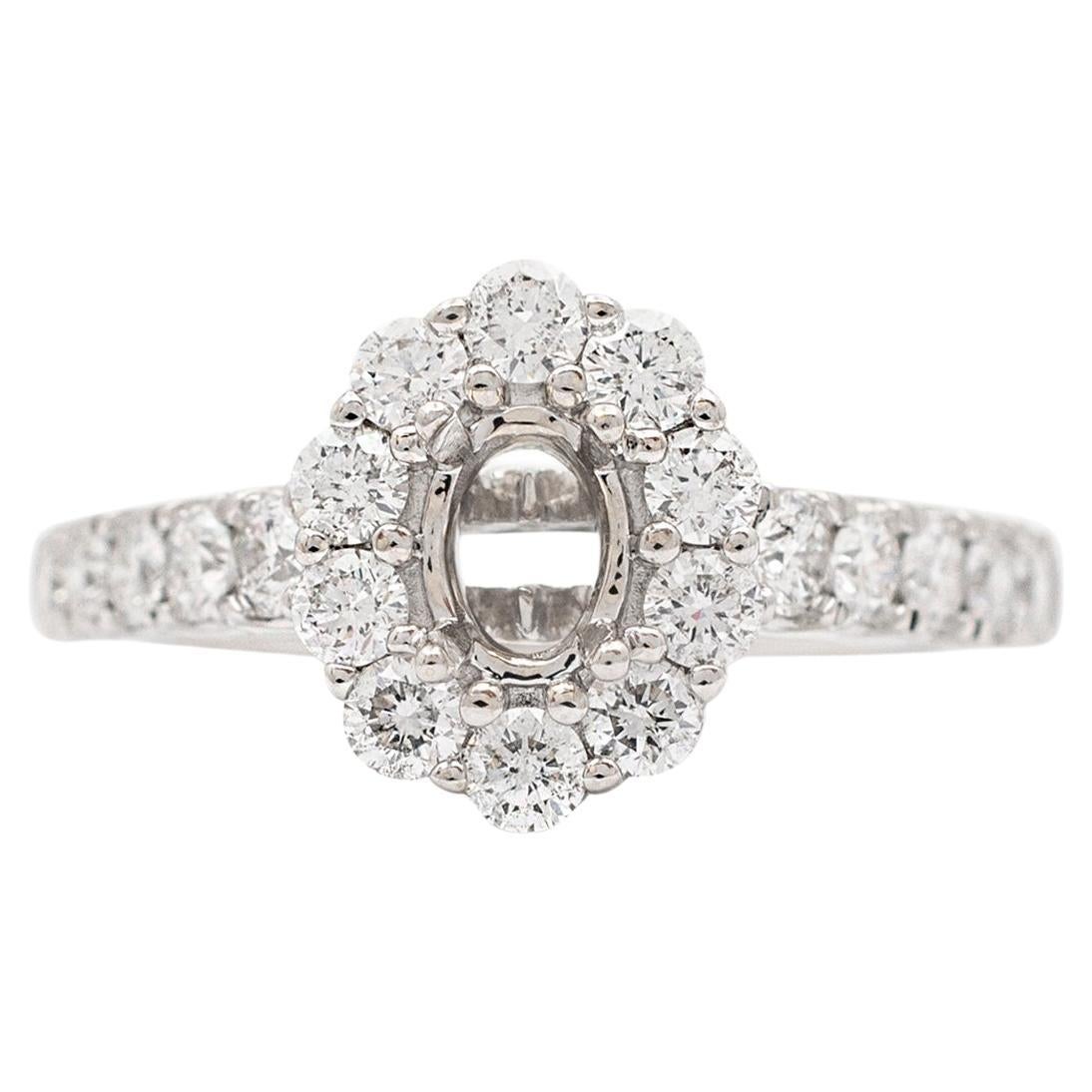 Marchesa Anillo de compromiso de oro blanco de 18 quilates con halo de diamantes ovalado semimontado para mujer en venta