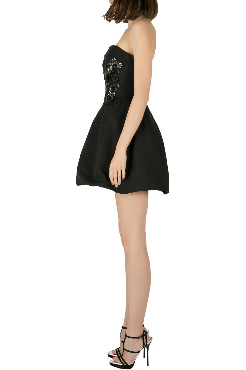 Marchesa Notte Black Cotton Silk Floral Sequined Appliqué Strapless Mini Dress S In New Condition In Dubai, Al Qouz 2
