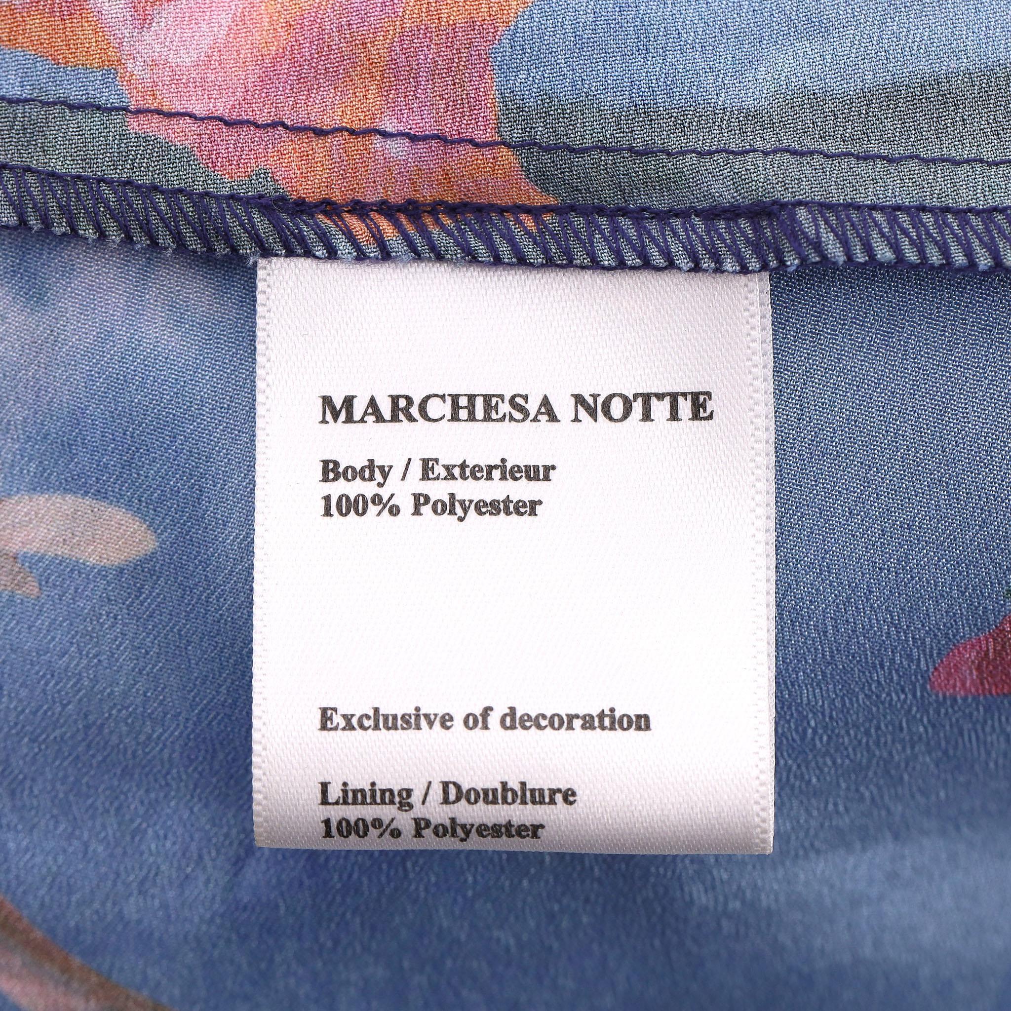 Marchesa Notte Cut-Out Detail Ombre Floral Plisse-Chiffon Gown in vendita 3