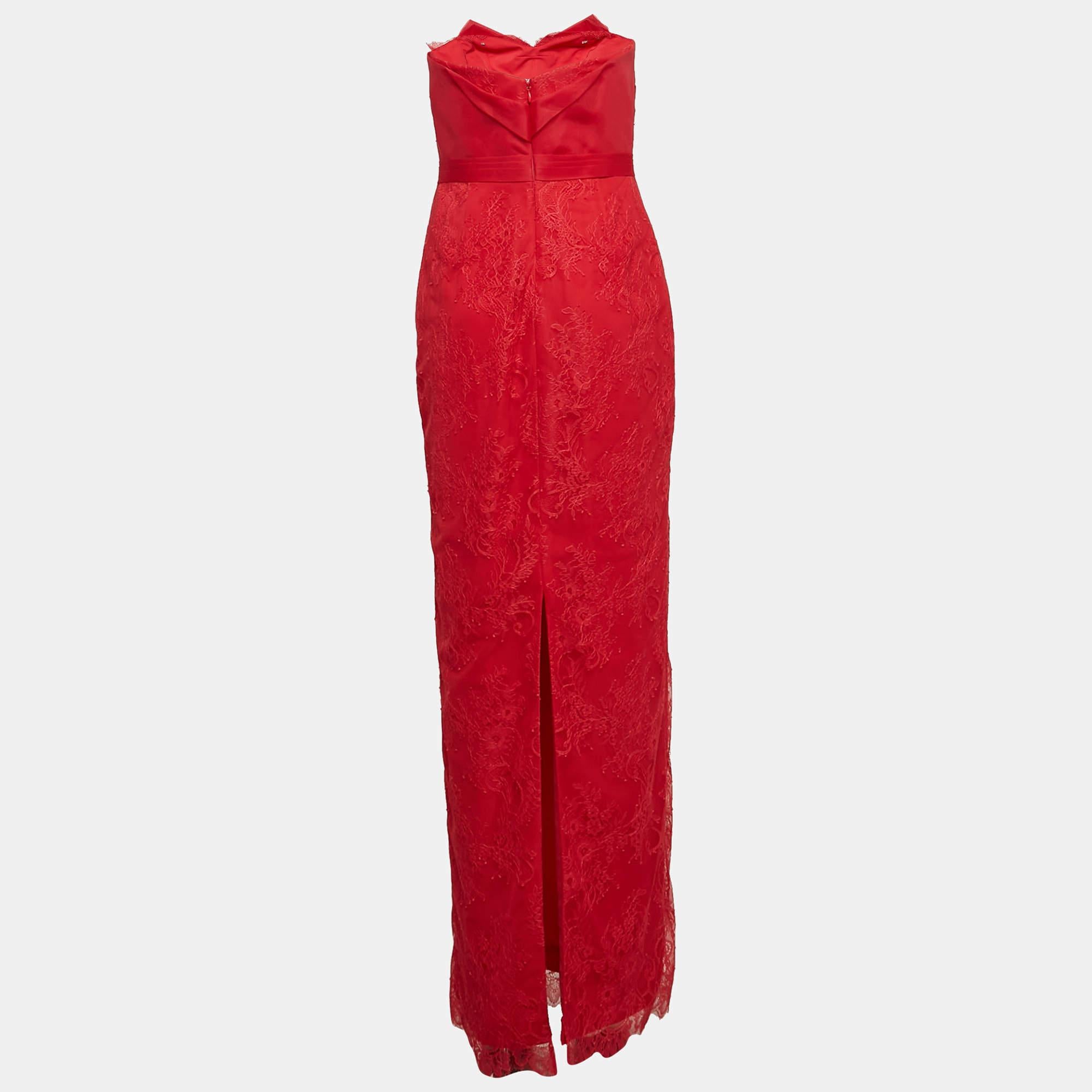 This stylish maxi dress is a fashionable and versatile piece that exudes elegance and comfort. With its long silhouette  it provides a flattering and feminine look. Designed with chic details and unique cuts  it effortlessly combines fashion and