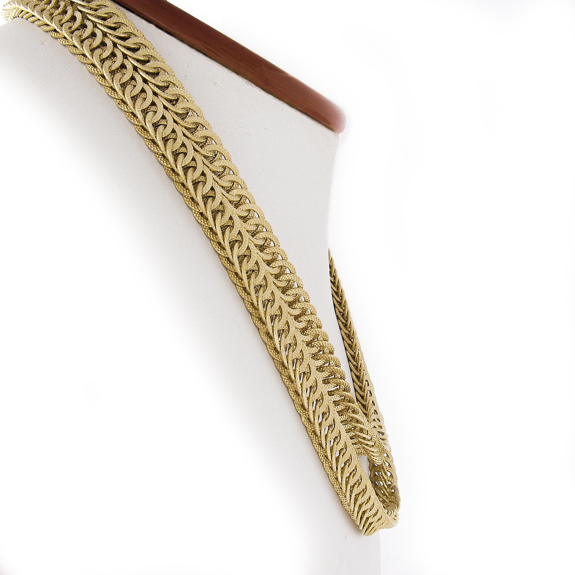 Marchisio Italienische 18 Karat Gold 35 Zoll Breite ineinandergreifende strukturierte 3D-Gliederhalskette im Zustand „Gut“ im Angebot in Montclair, NJ