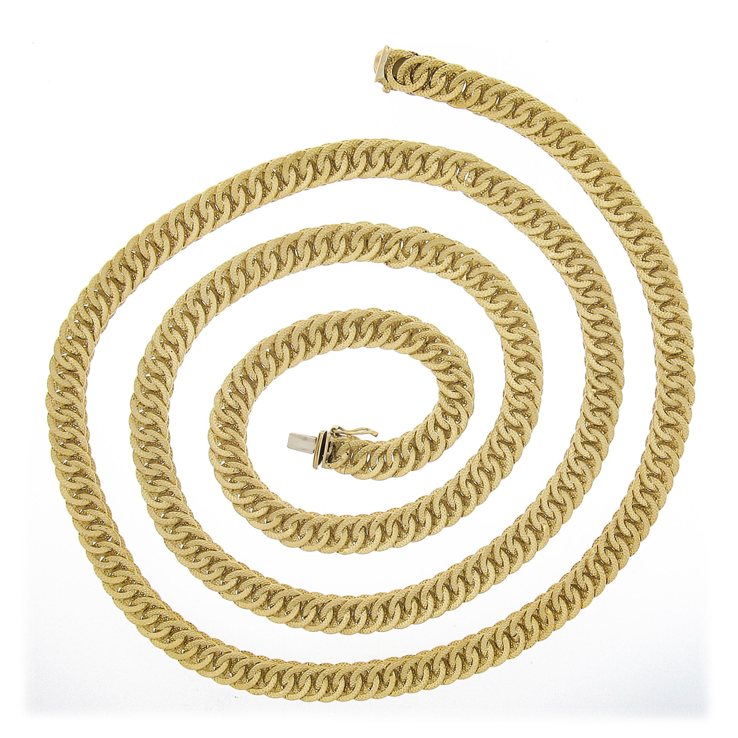 Marchisio Italienische 18 Karat Gold 35 Zoll Breite ineinandergreifende strukturierte 3D-Gliederhalskette für Damen oder Herren im Angebot