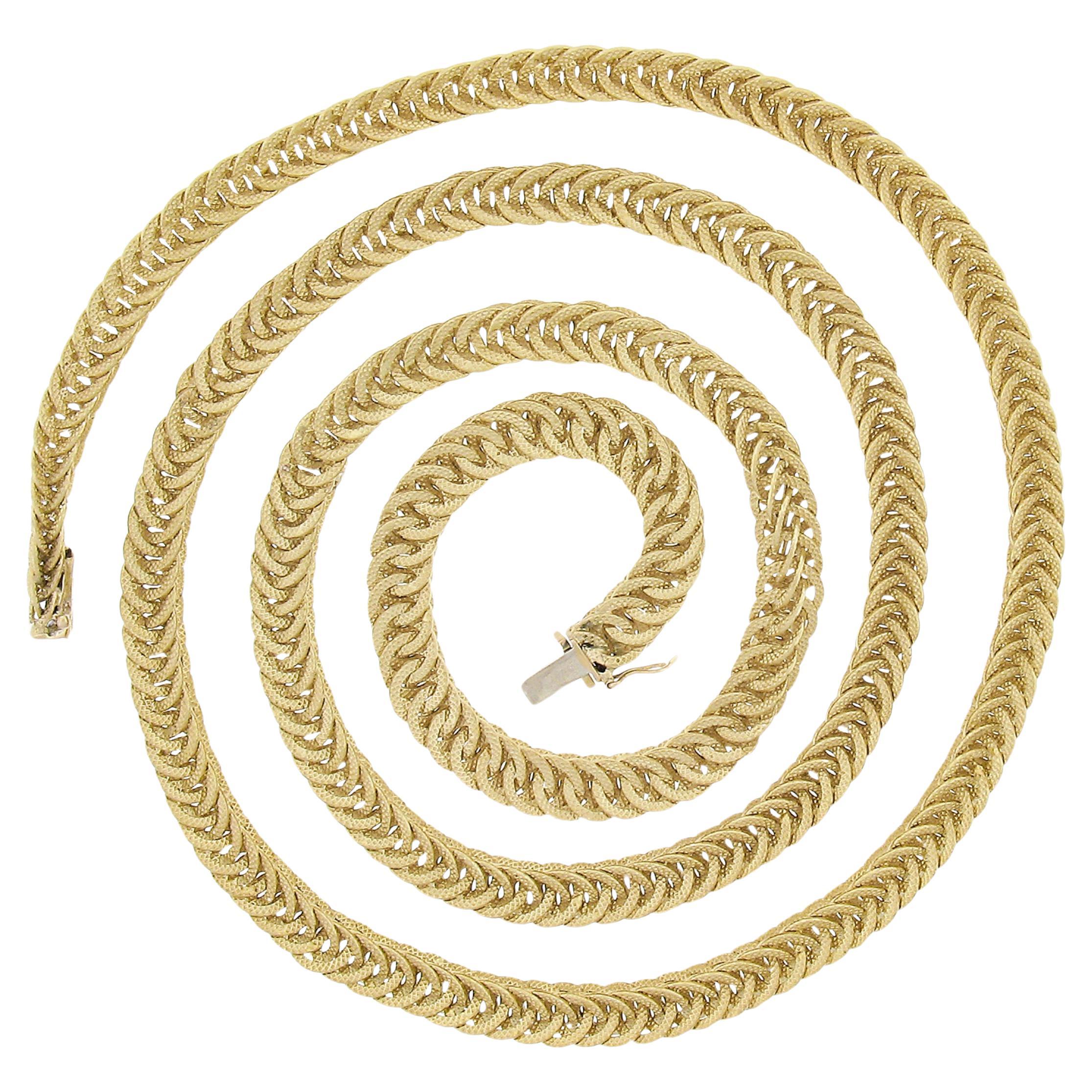 Marchisio Italian 18k Gold 35" Wide Interlocking Textured 3D Link Necklace For Sale