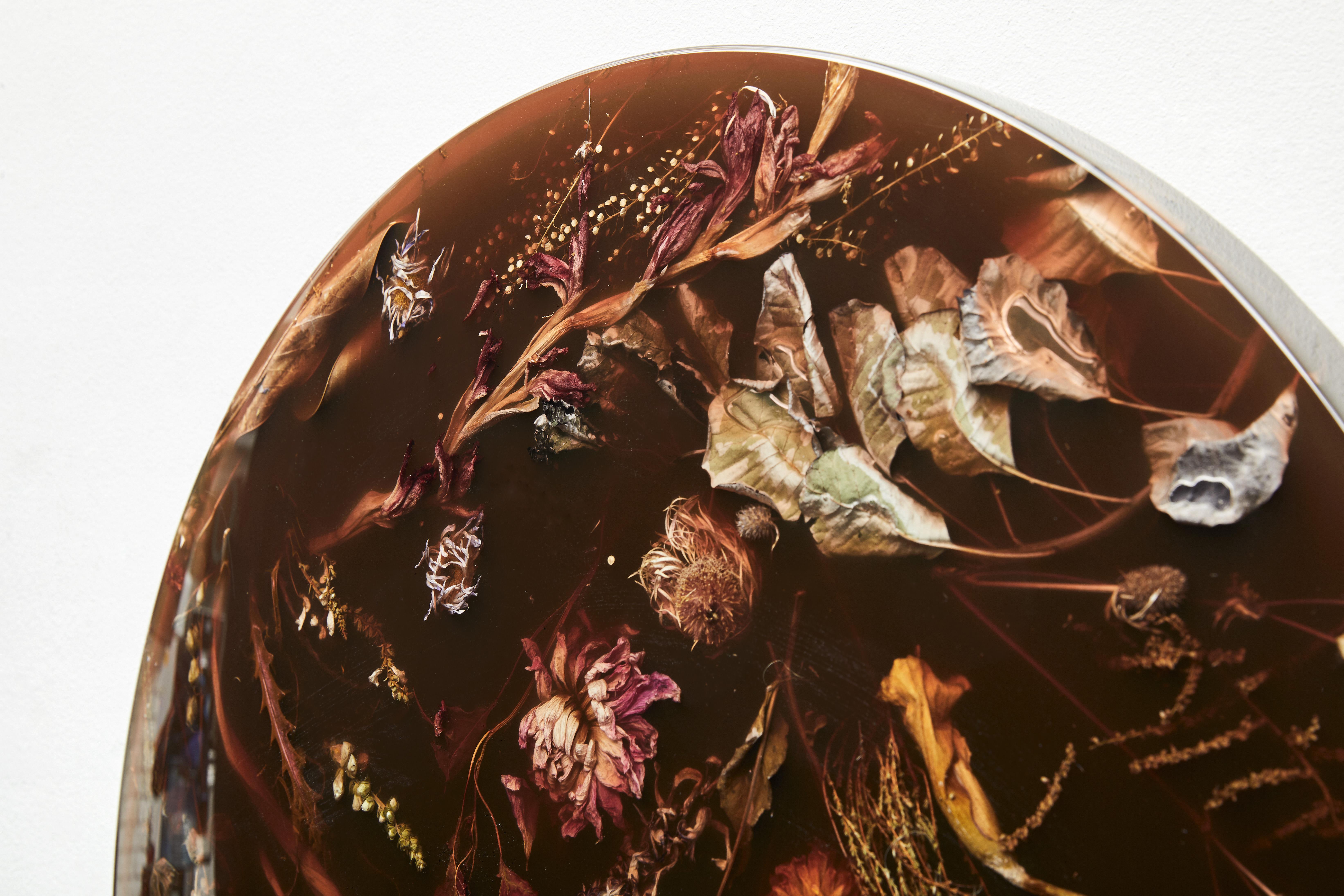 Européen Applique murale Flora Lens 65 Marcin Rusak, couleur rouille, finition polie en vente