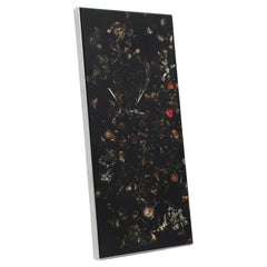 Plaque murale Flora Perma 75, résine noire et aluminium Marcin Rusak