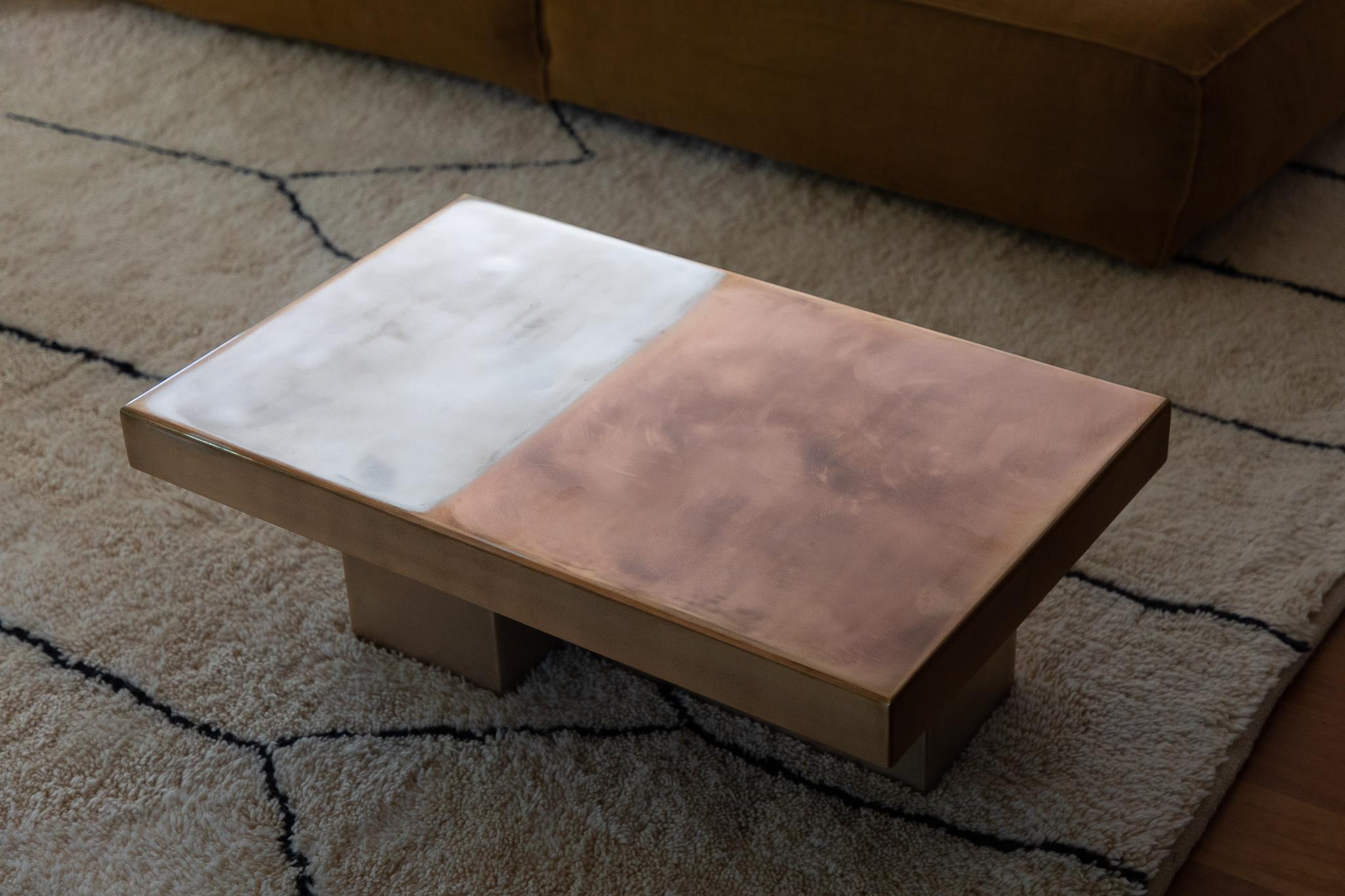 Minimaliste Marcin Rusak, Merging Metals Coffee Table 100-1, MM-1 : Bronze/Zinc Finish en vente