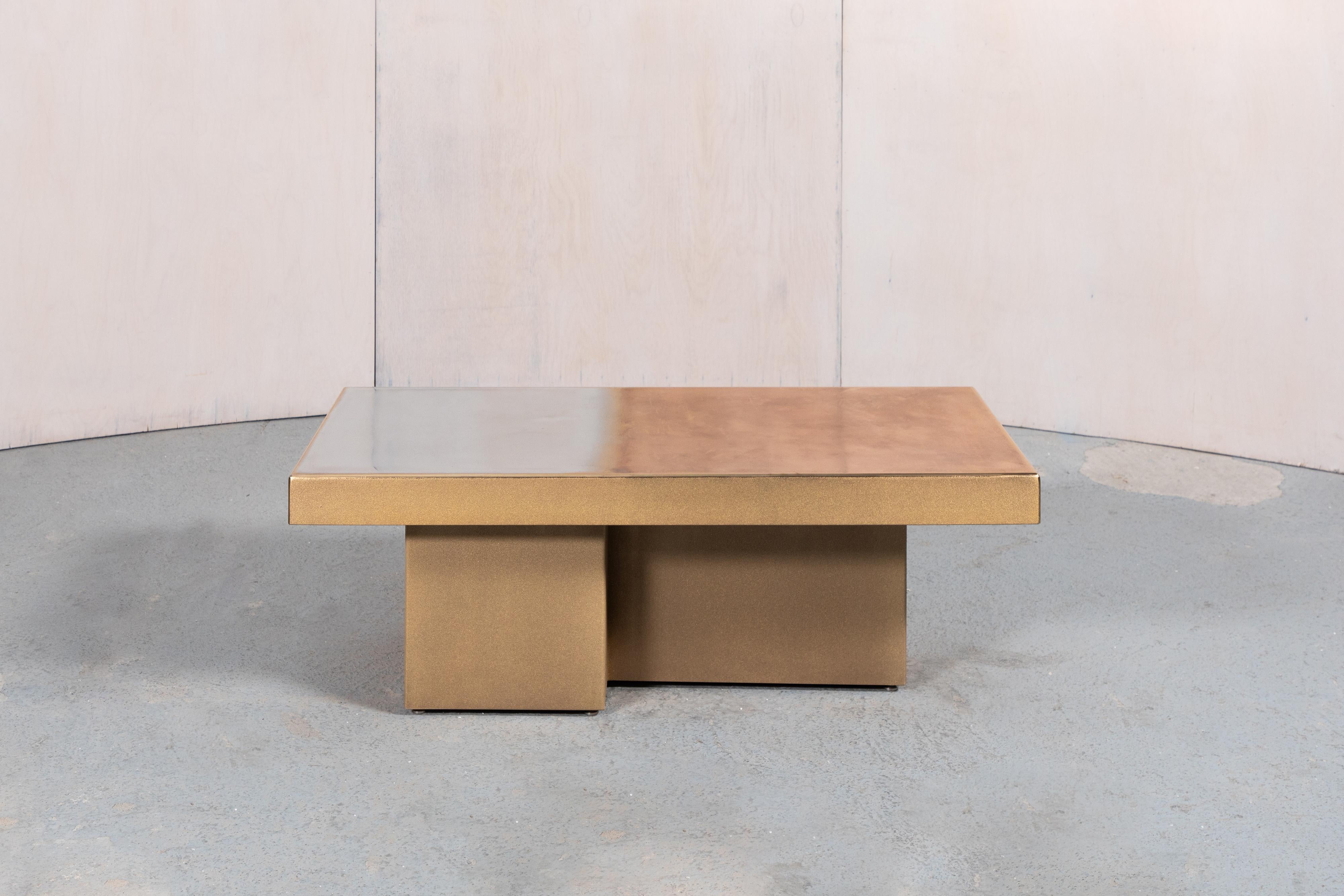 Minimaliste Marcin Rusak, Merging Metals Table basse 120-1, MM-1 : Finition bronze/zinc en vente
