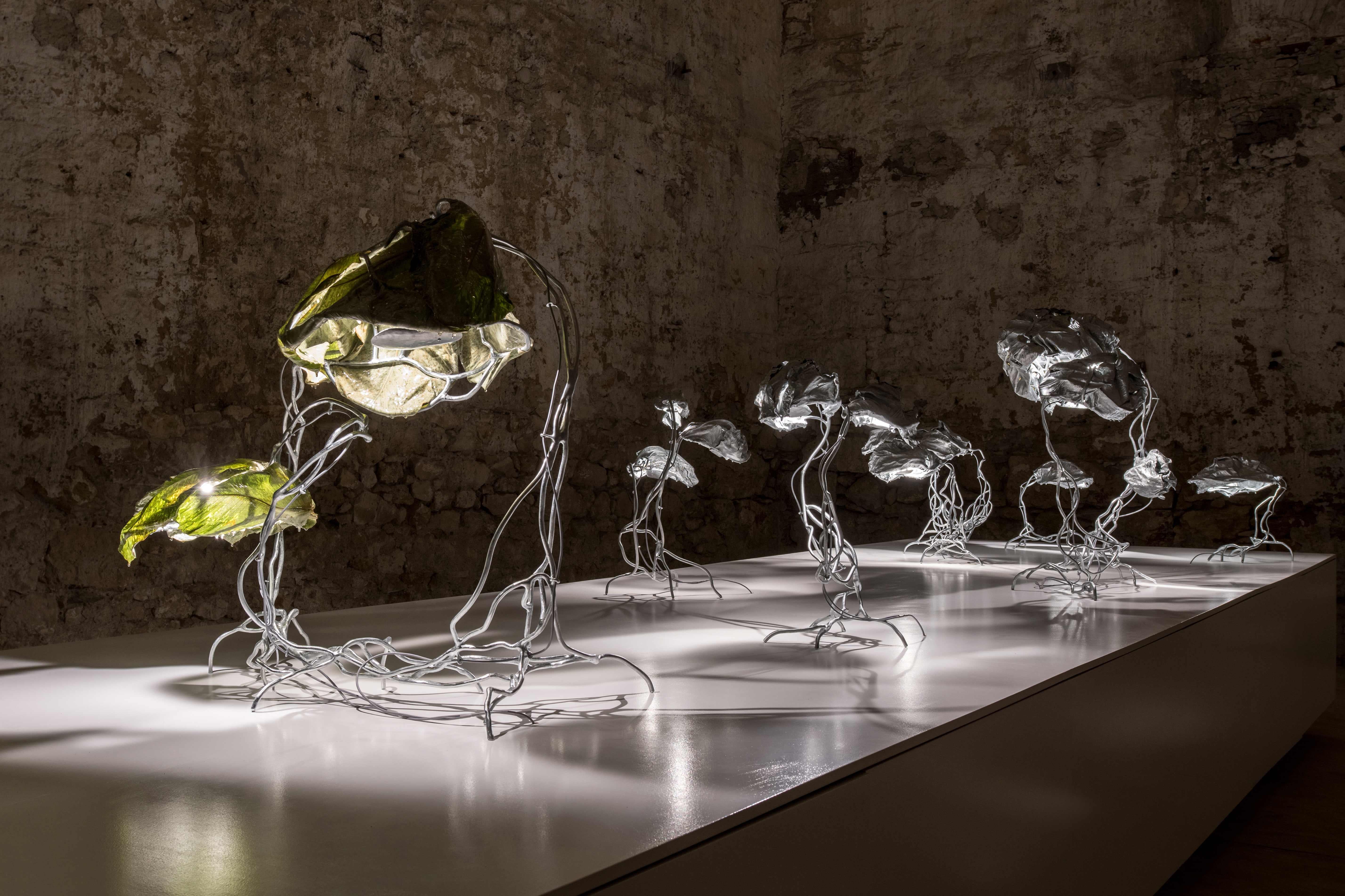 Marcin Rusak Protoplasting Nature 04 Luce scultorea unica con foglie reali in vendita 1