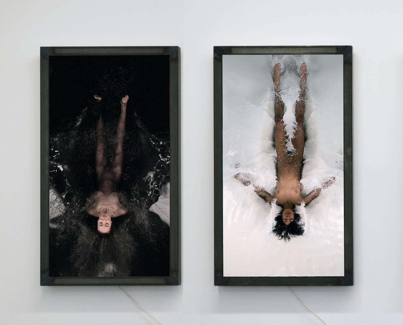 MARCK Nude Sculpture – Schwarz-weißes Schwarzweiß