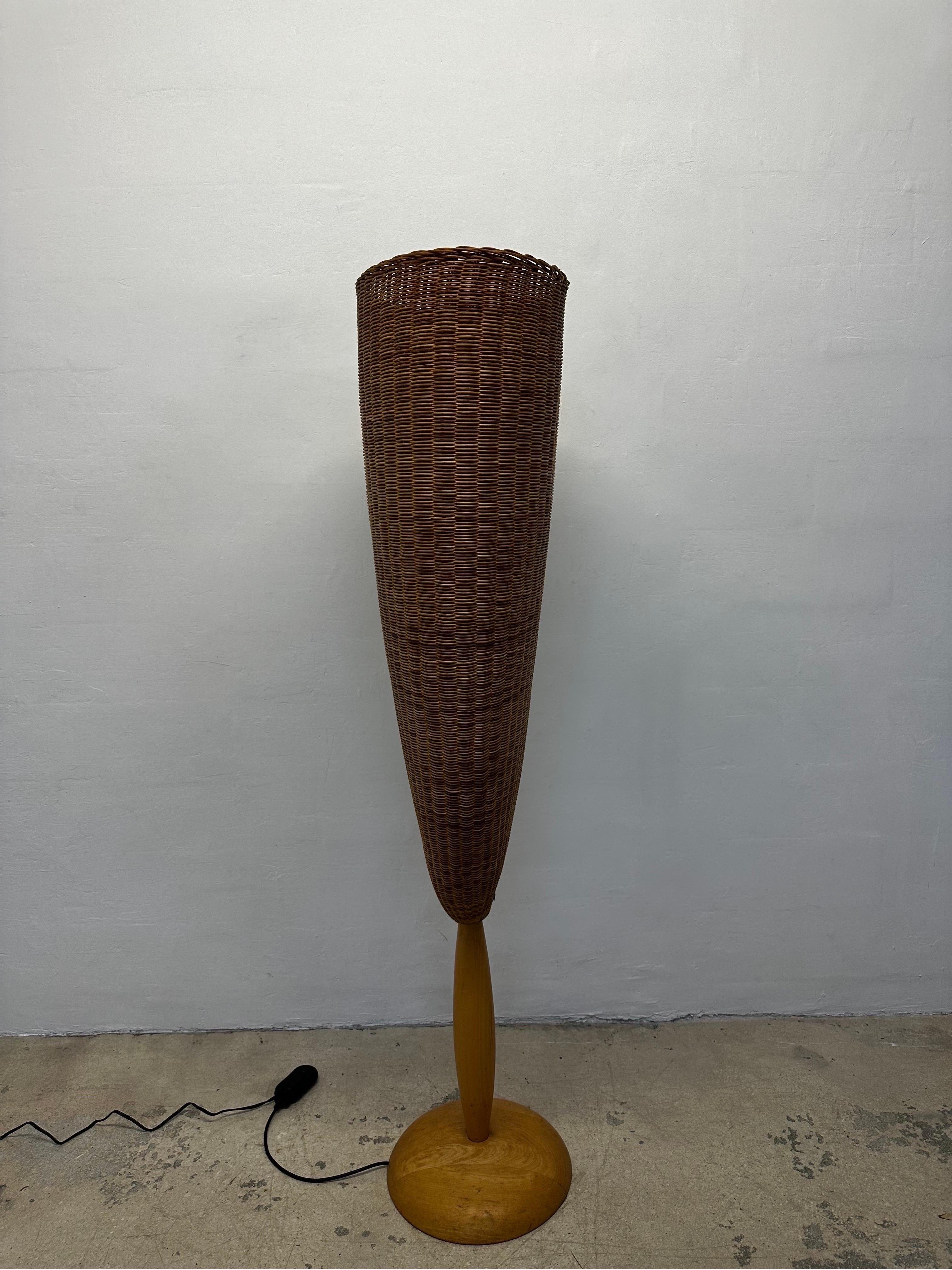 Marco Agnoli Flûte Woven Cane Floor Lamp for Pierantonio Bonacina, Italy In Good Condition In Miami, FL