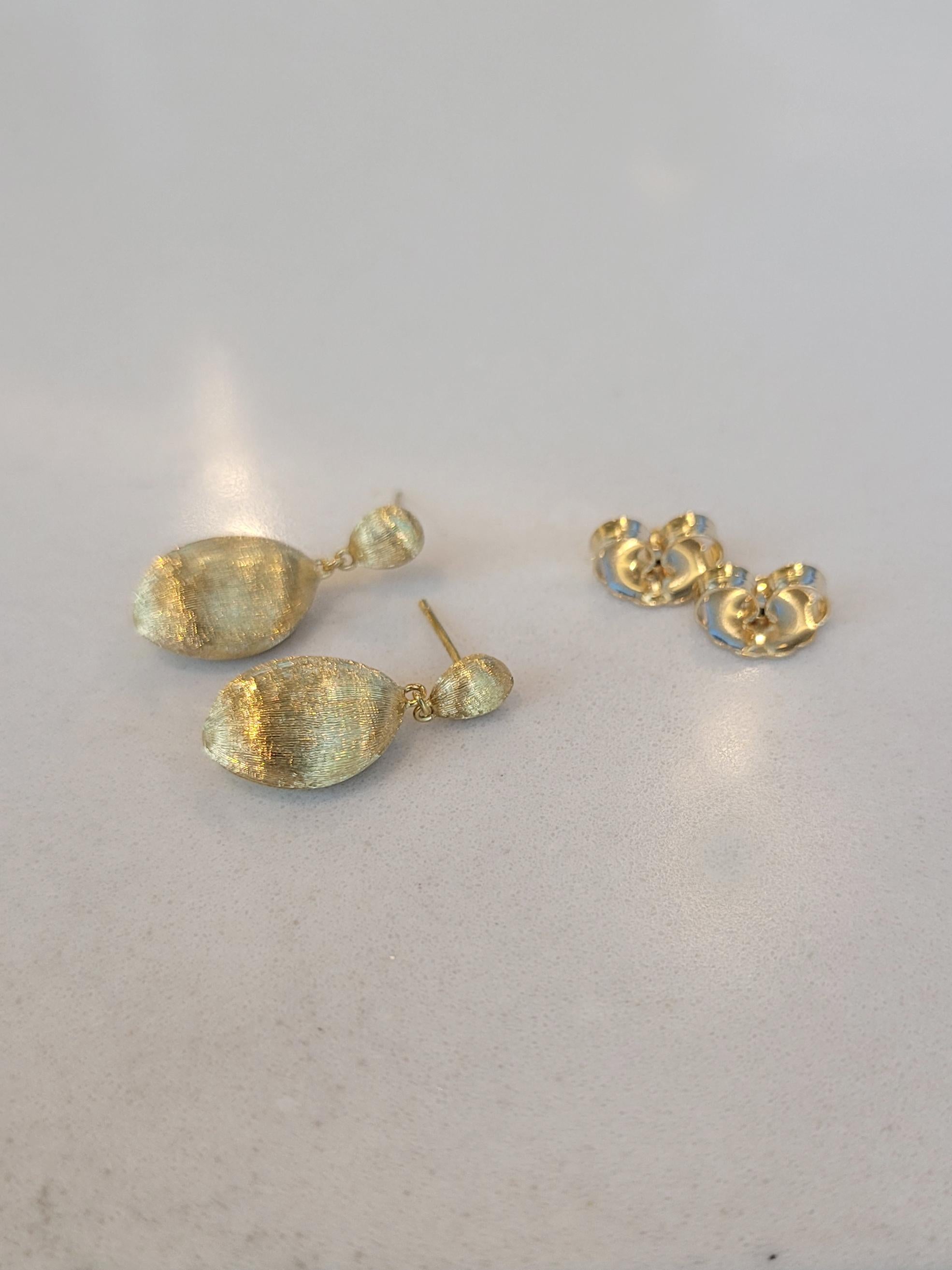 africa earrings gold