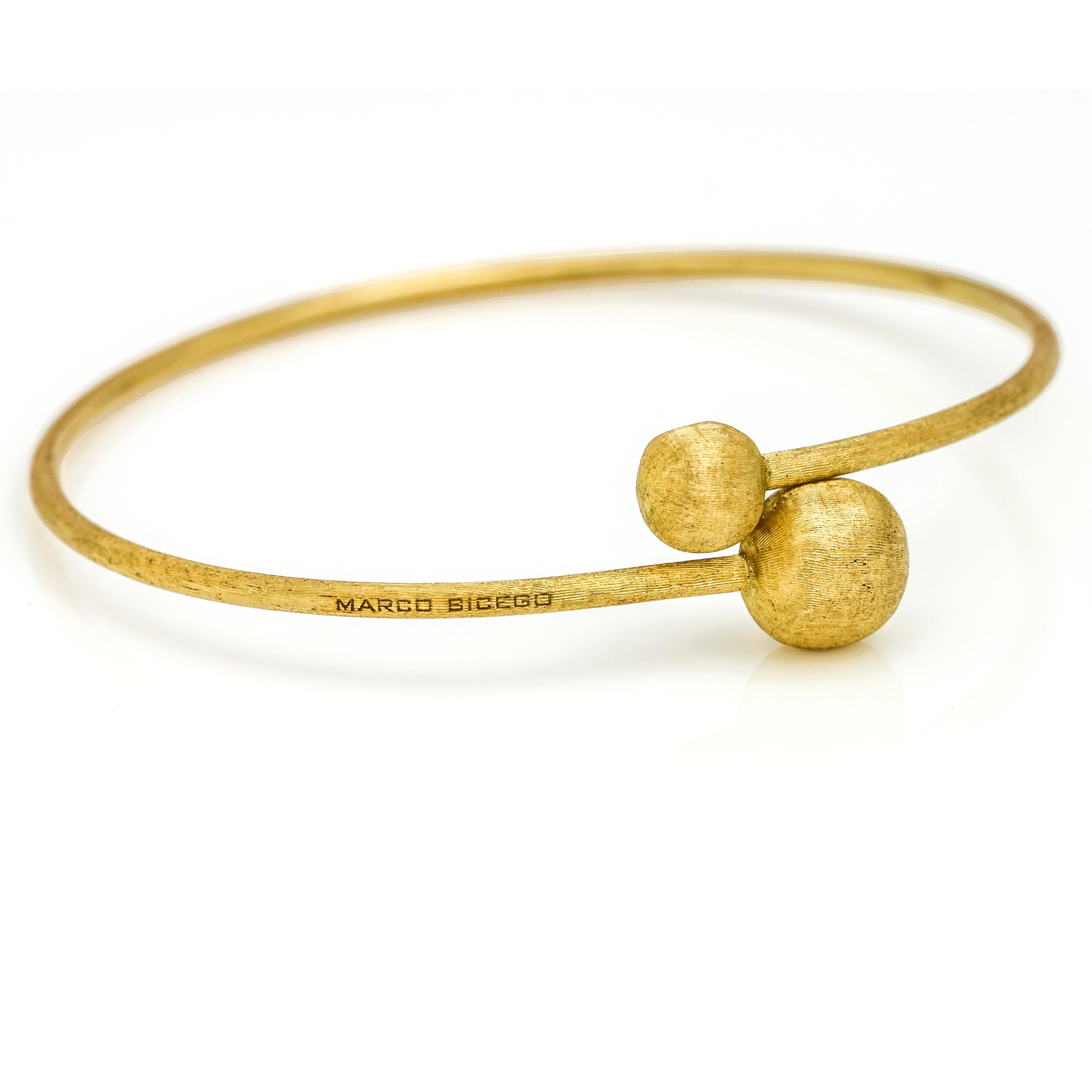 Marco Bicego 18 Karat Yellow Gold Africa Small Bead Hugging Bangle Bracelet In Excellent Condition In Fort Lauderdale, FL