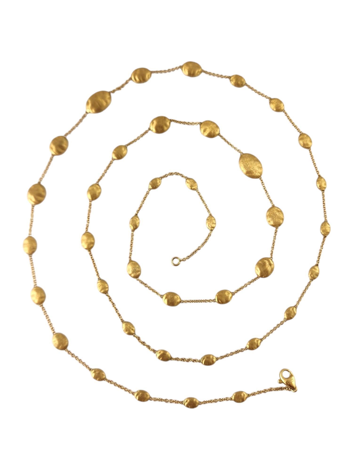 Marco Bicego 18K Yellow Gold Siviglia Hammered Bead Necklace 

This gorgeous Marco Bicego Siviglia multi sized bead necklace was meticulously crafted from 18K yellow gold for a beautiful finish!

Length: 36