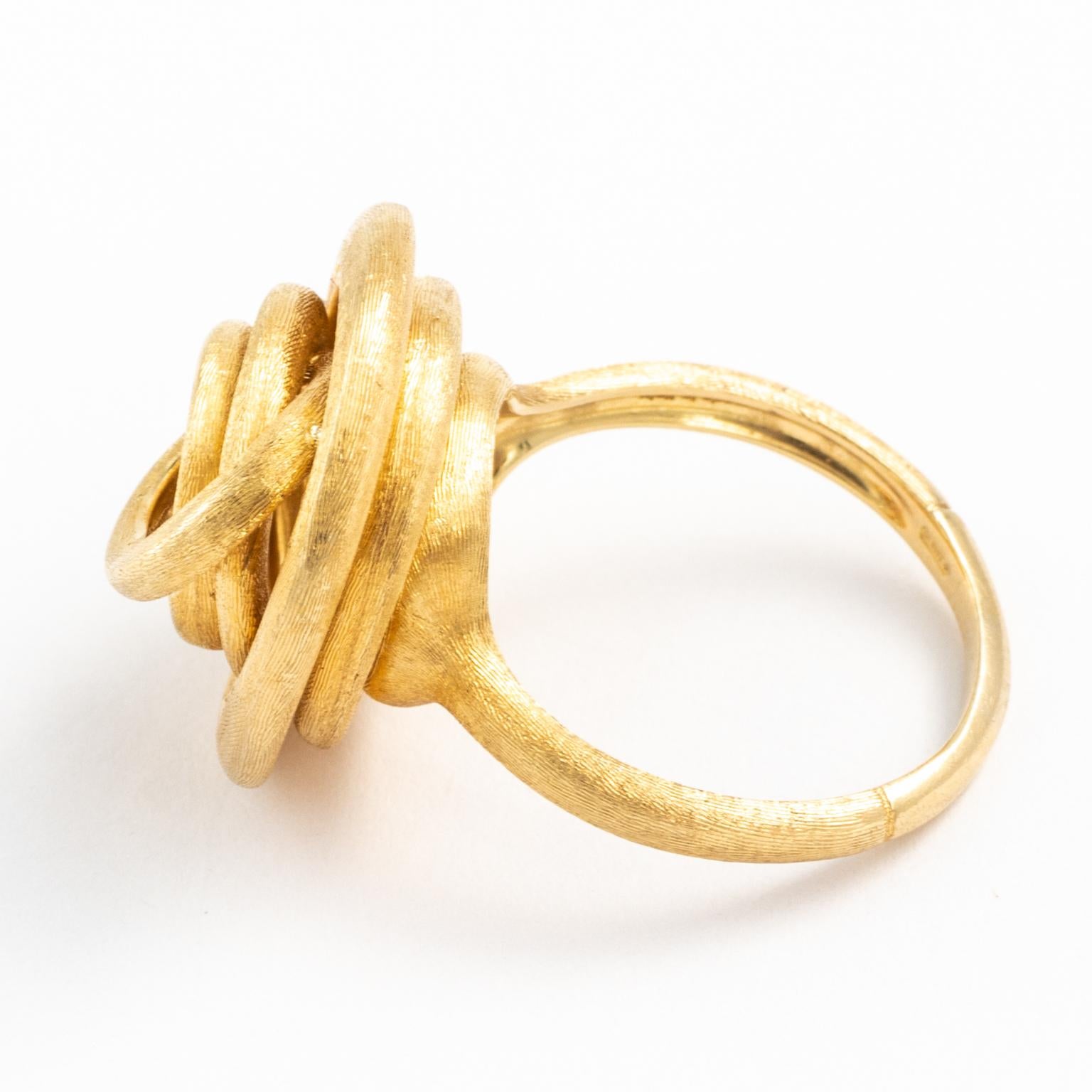 Marco Bicego Jaipur 18 Karat Yellow Gold Link Ring In Excellent Condition In St.amford, CT