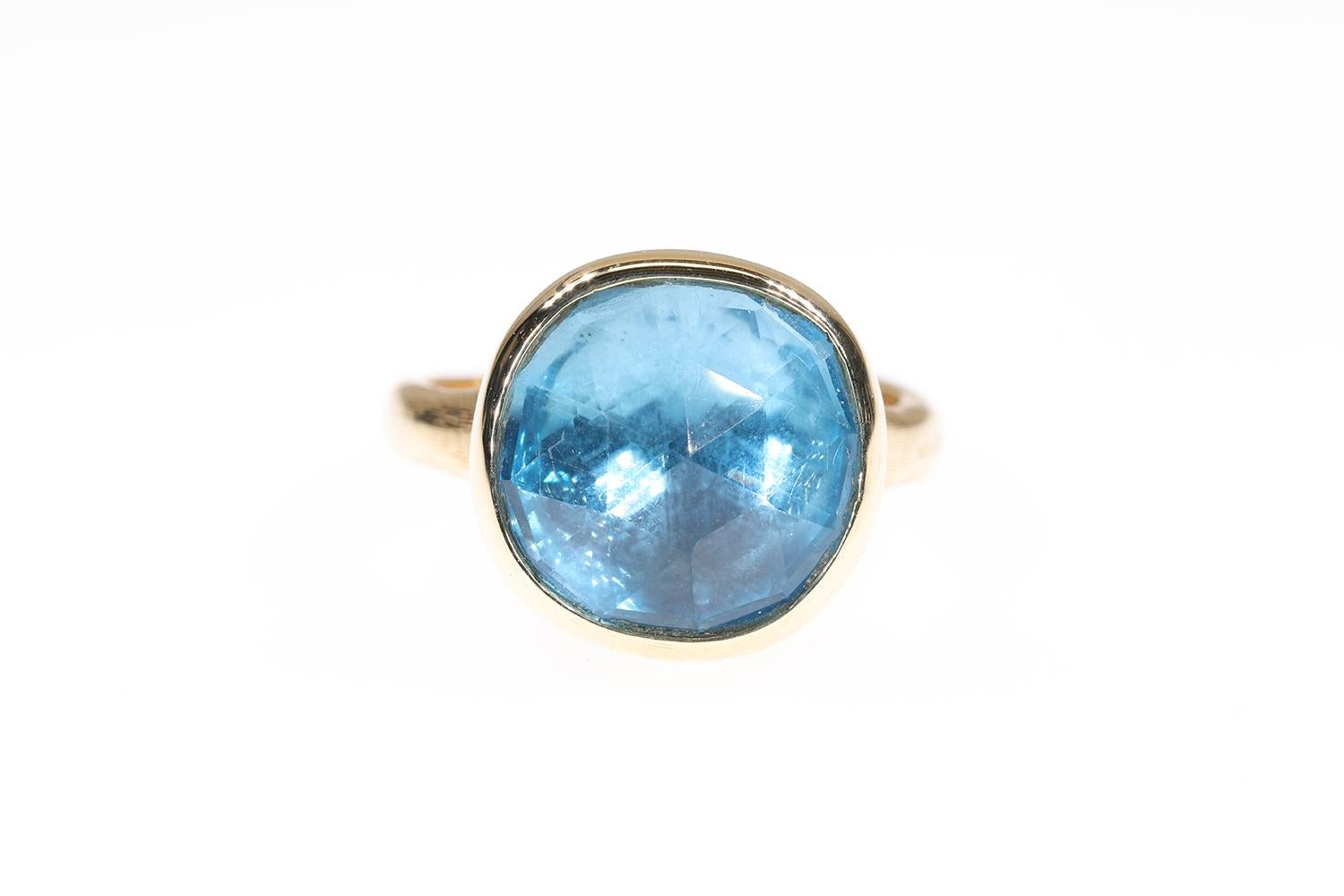 For Sale:  Marco Bicego Large Blue Topaz 18K Yellow Gold Ring 2